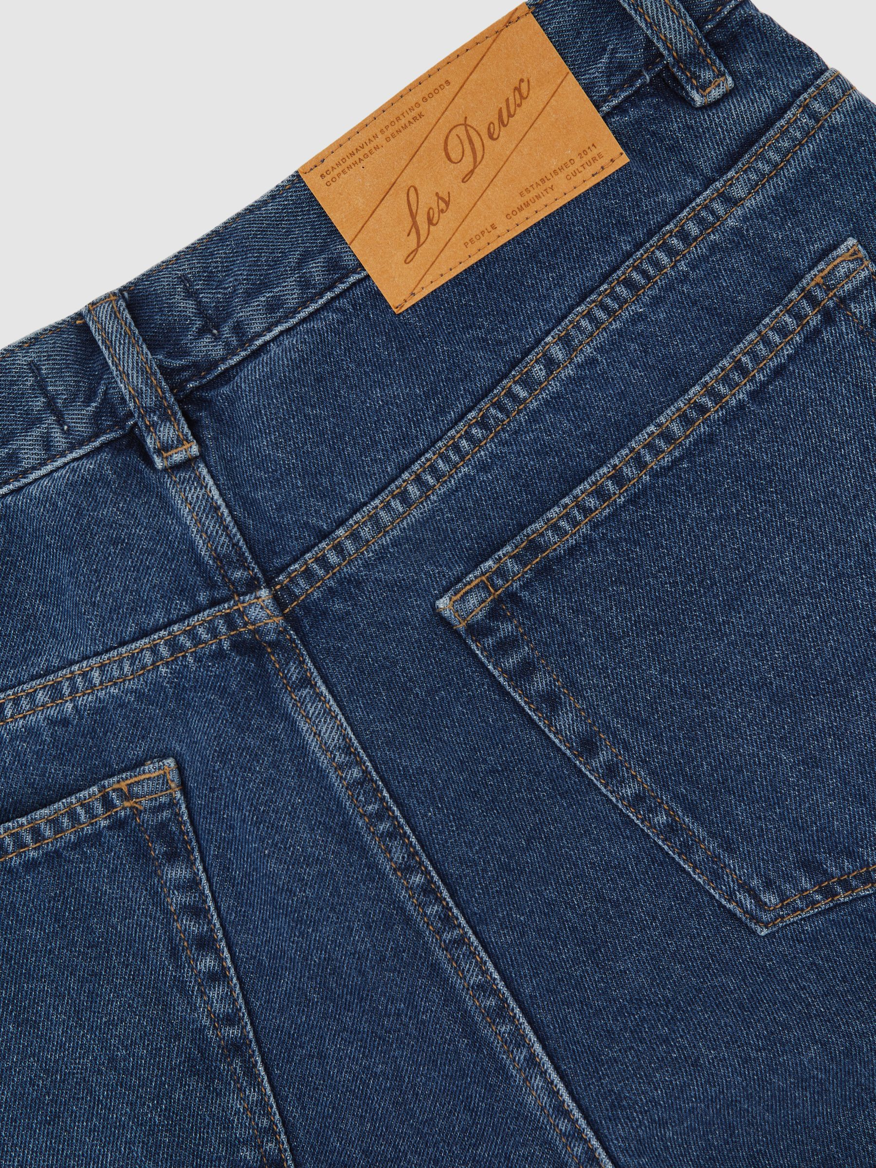 Jeans in Medium Indigo Wash