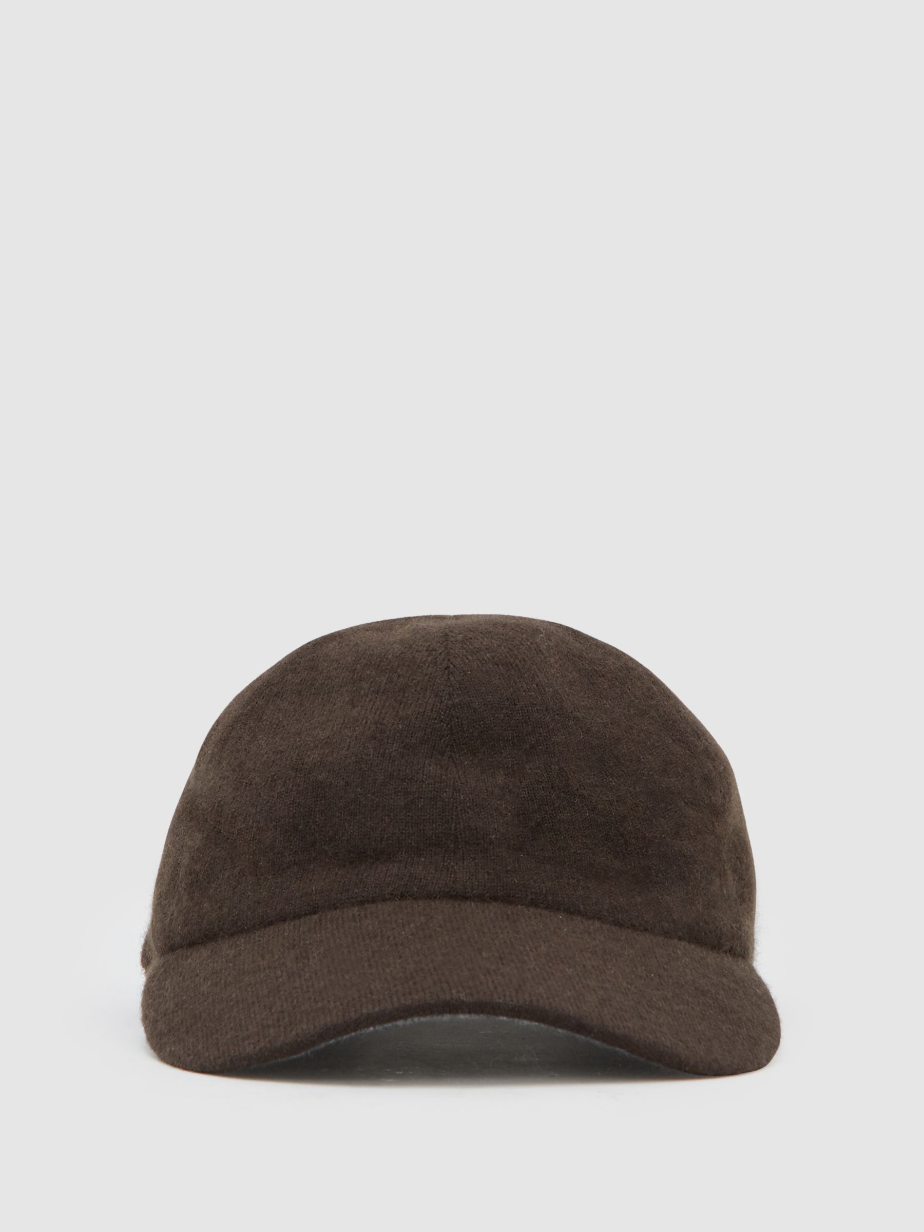 Atelier 100% Cashmere Cap in Chocolate Brown