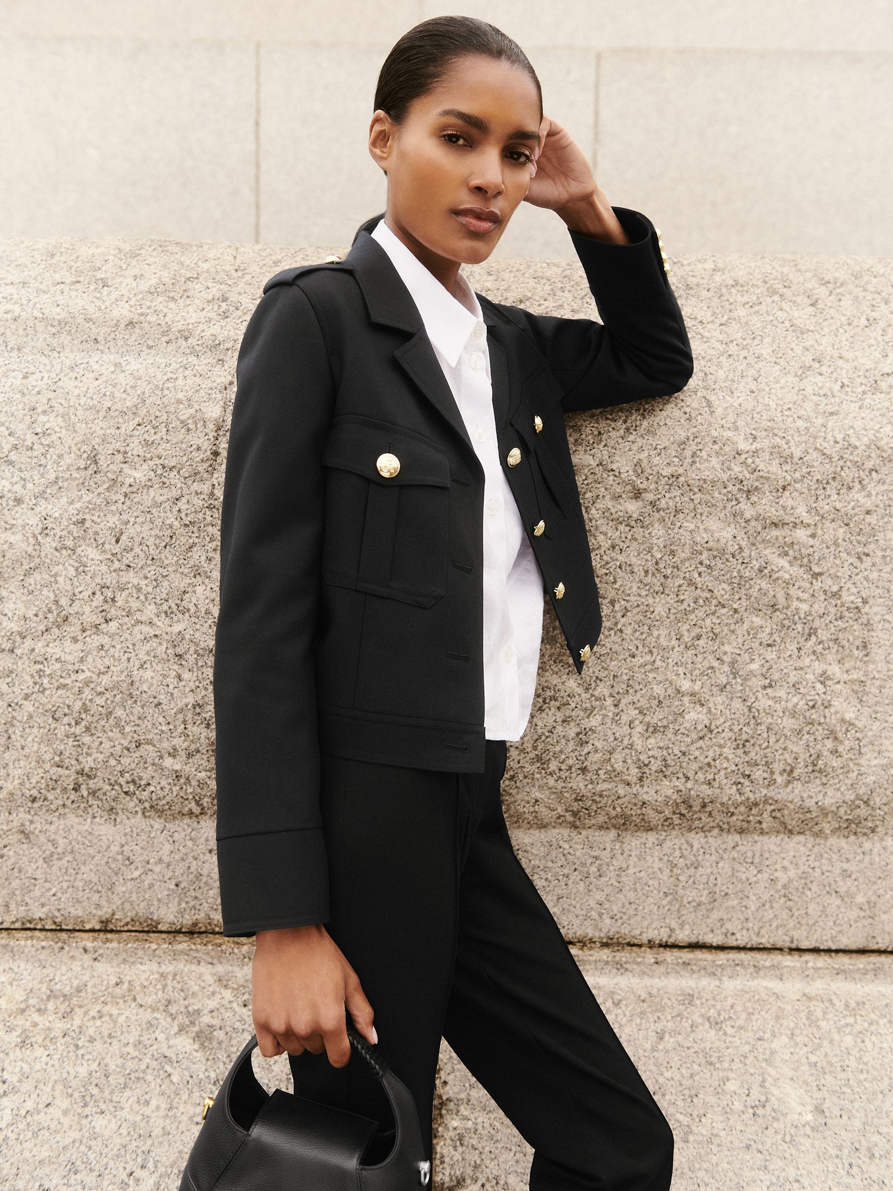 Wool Twin-Pocket Cropped Jacket in Black