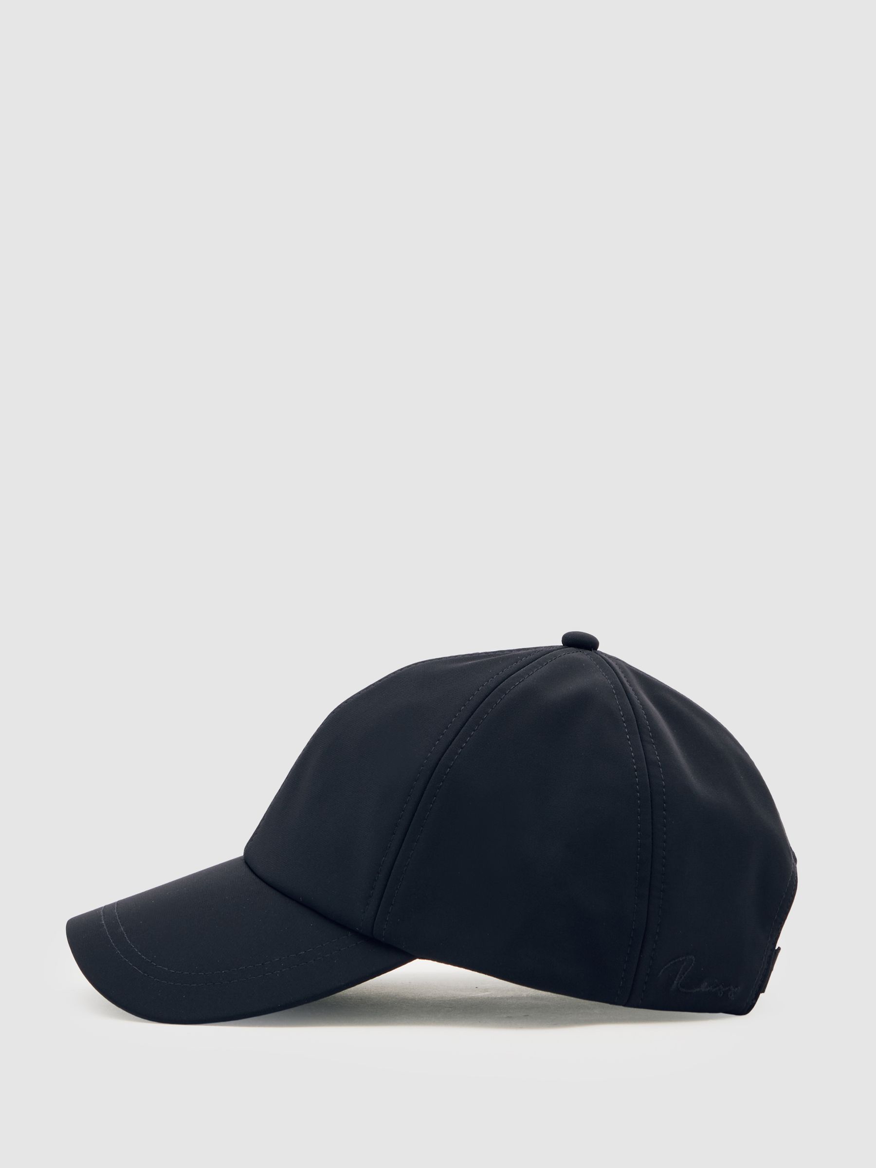 Embroidered Logo Tech Baseball Cap in Navy