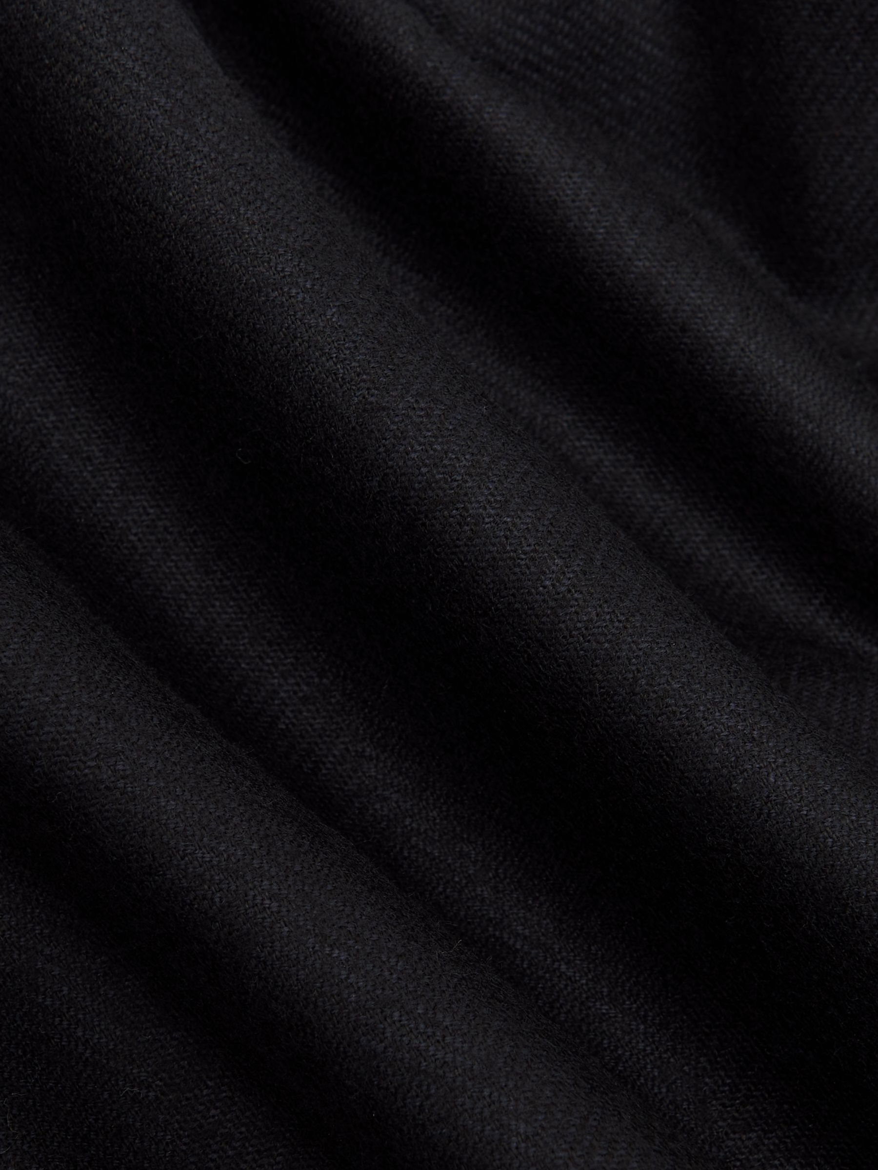 Wool-Flannel Double-Breasted Blazer Tailored-Fit in Navy