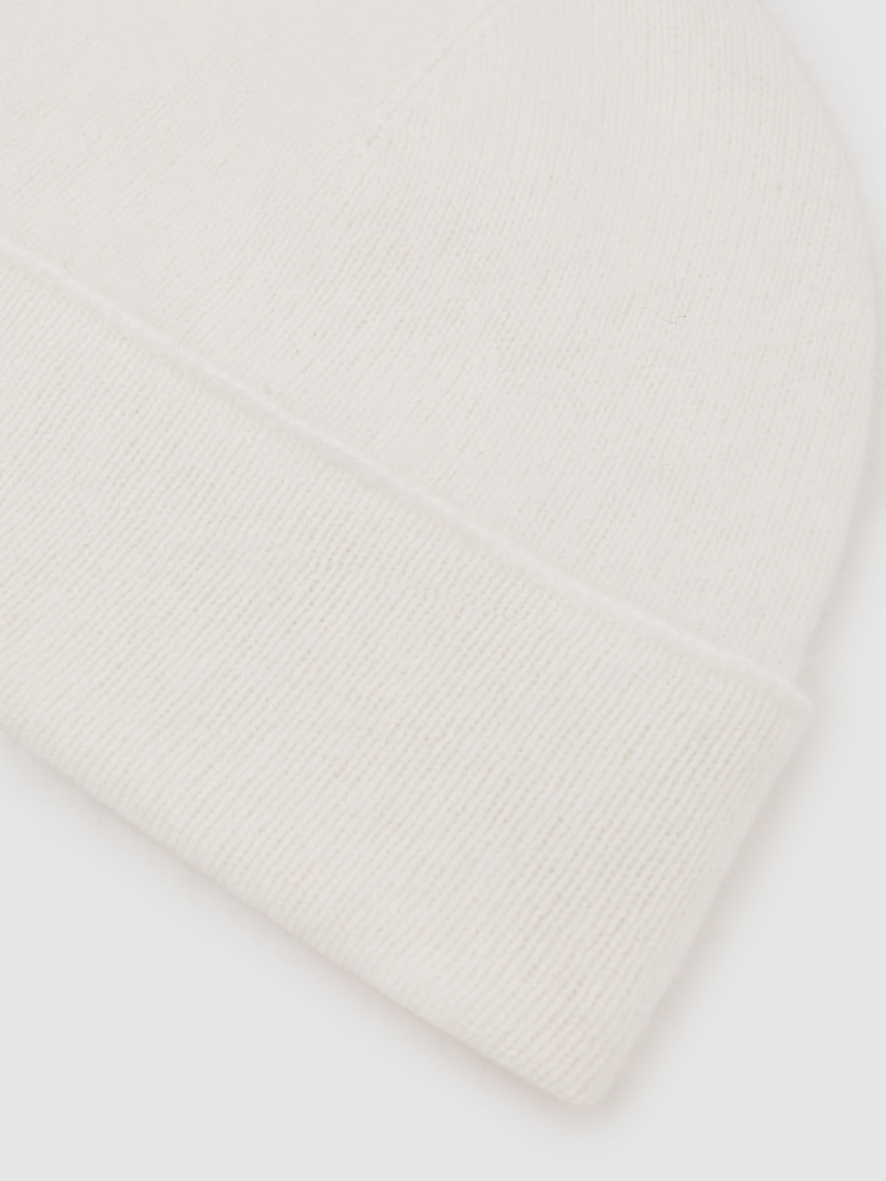 100% Cashmere Beanie in Cream