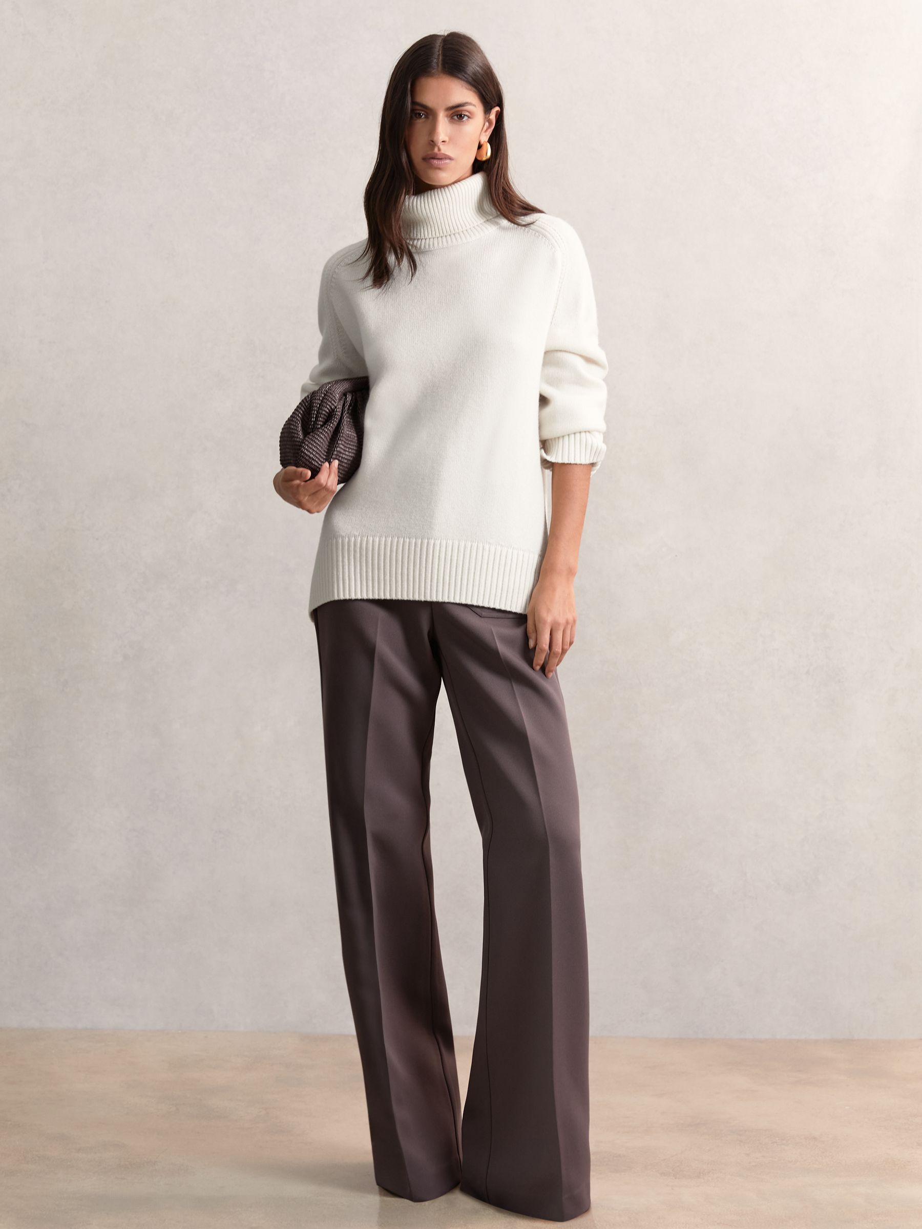 Wool-Cashmere Roll-Neck Jumper in Cream