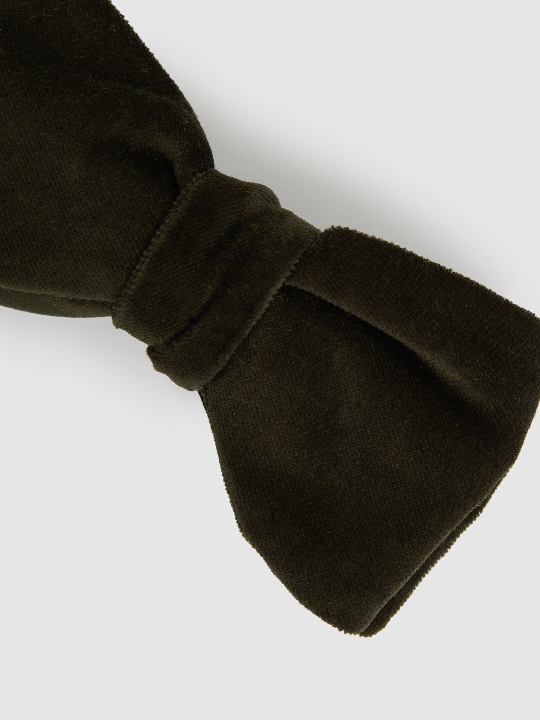 Velvet Bow Tie in Emerald
