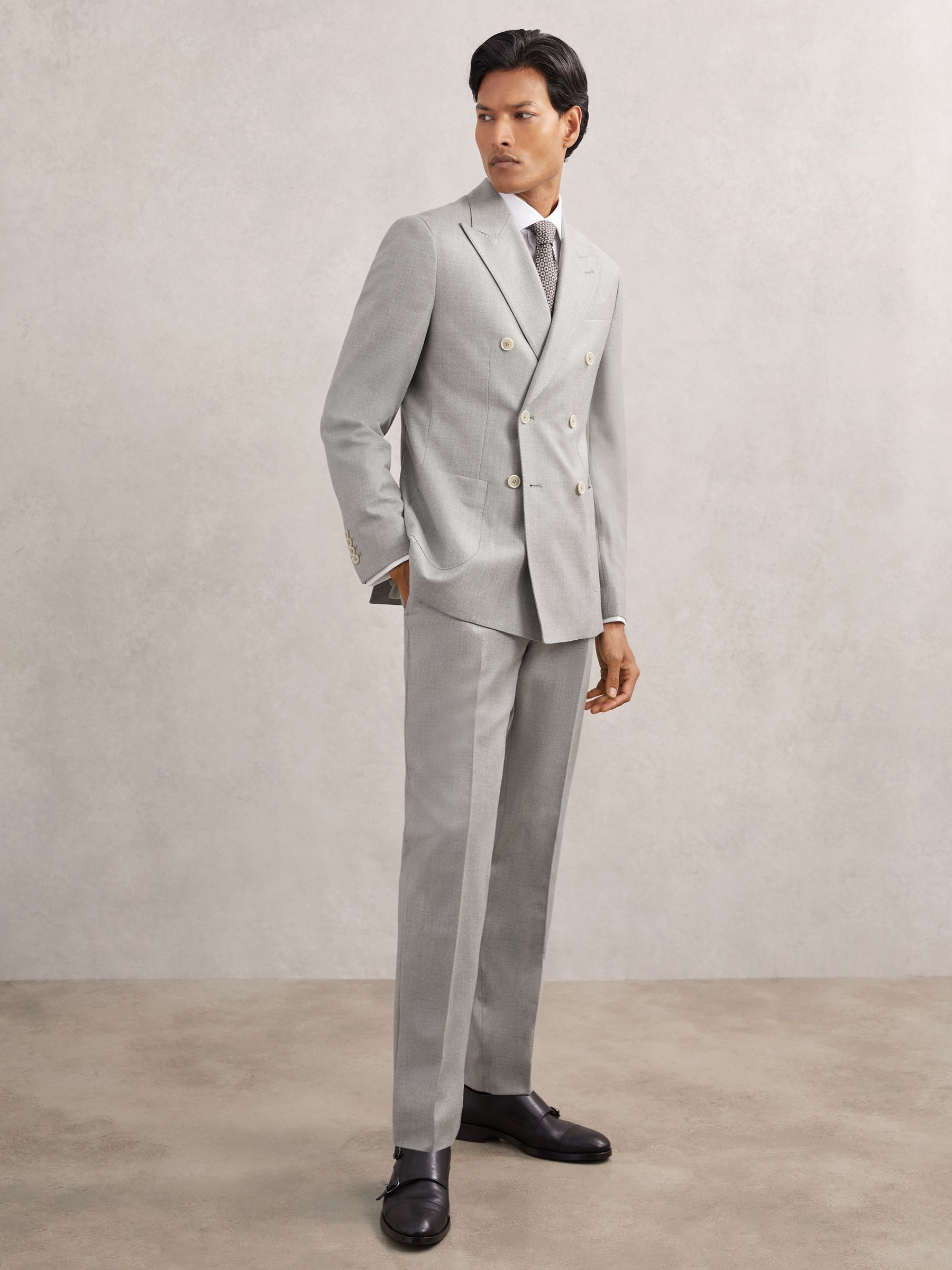 Suit Trousers in Soft Grey