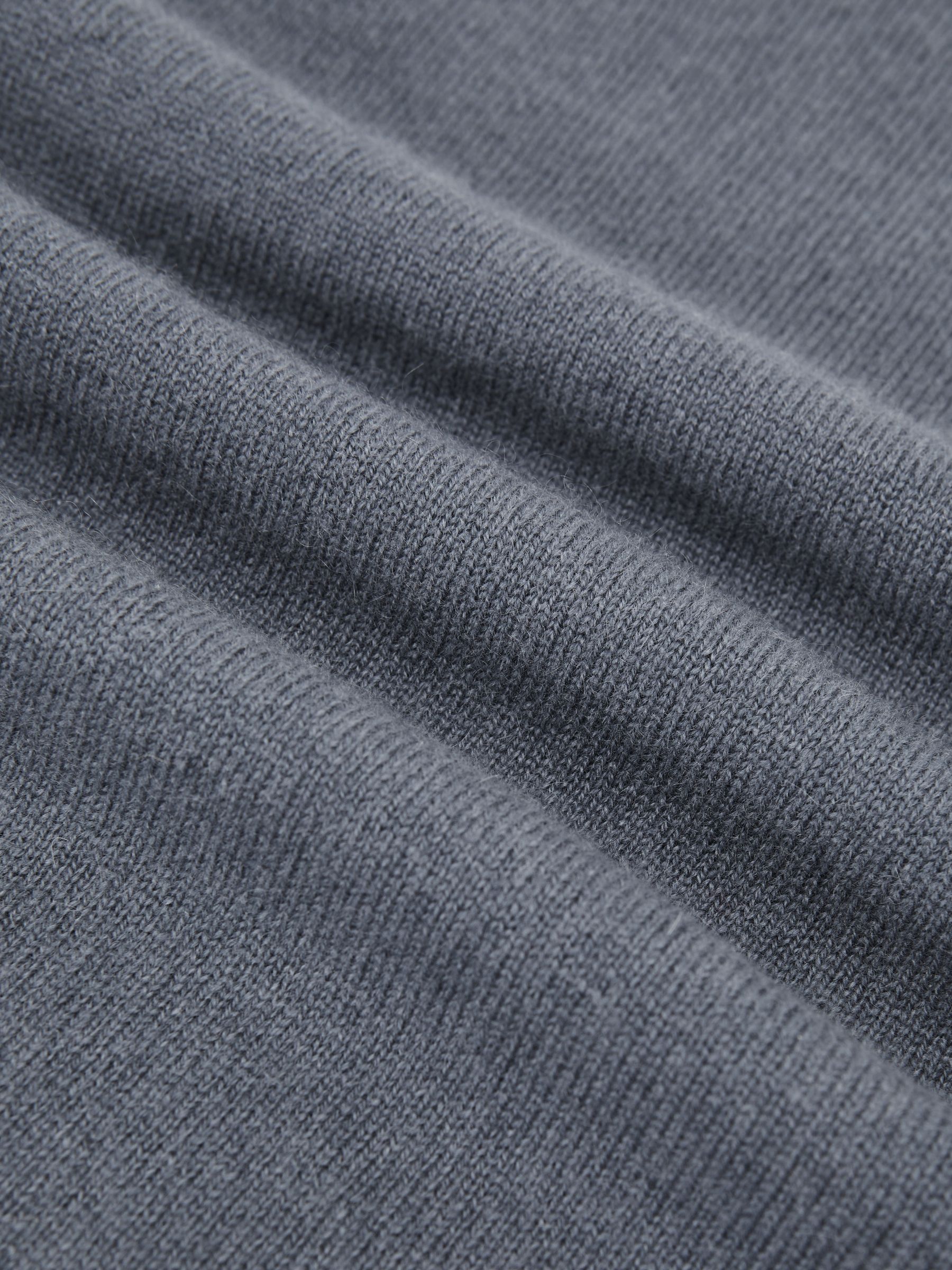 Atelier 100% Cashmere Crew-Neck Jumper in Powder Blue