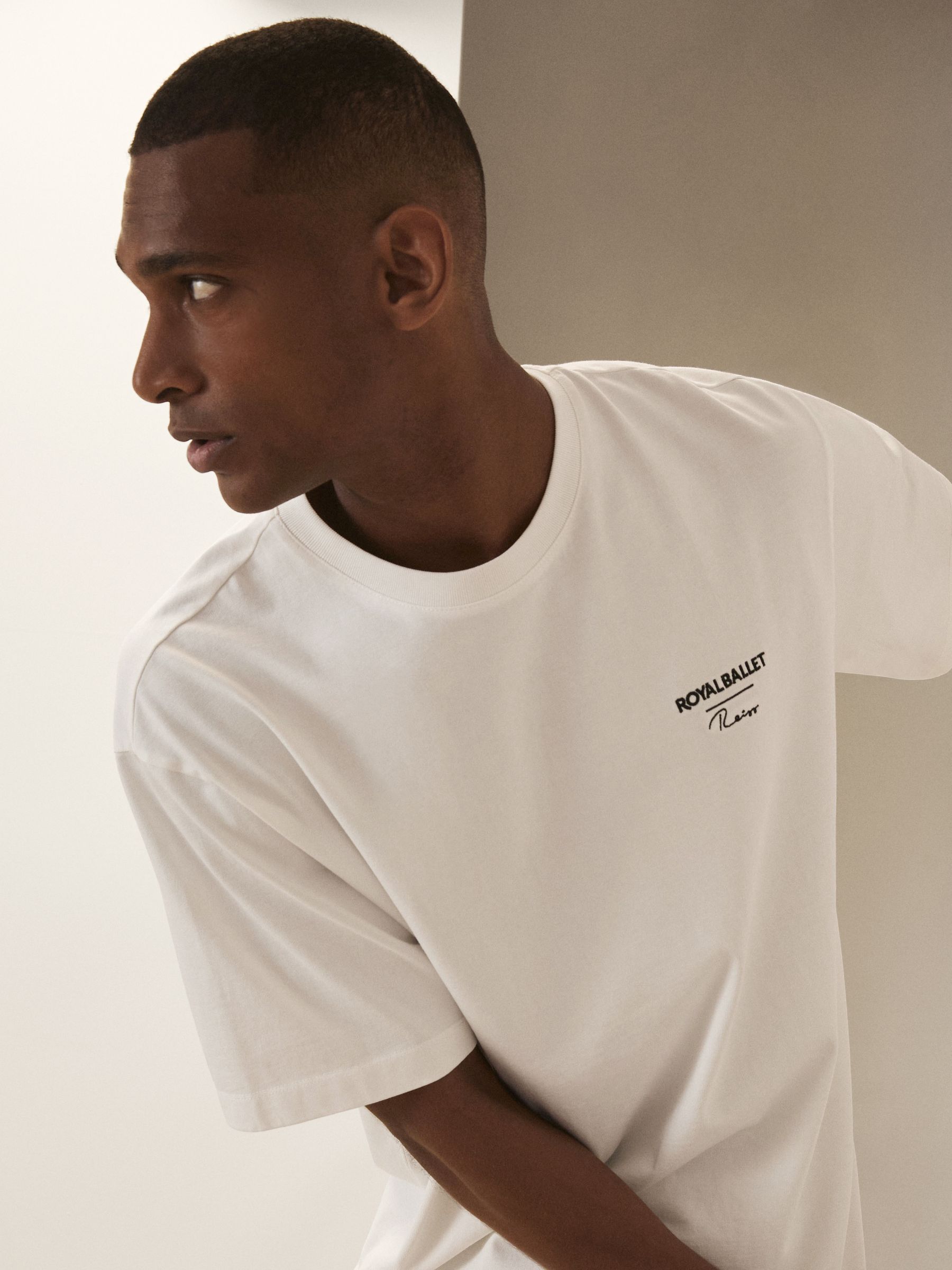 Reiss | Royal Ballet Logo Unisex Fit T-Shirt in White
