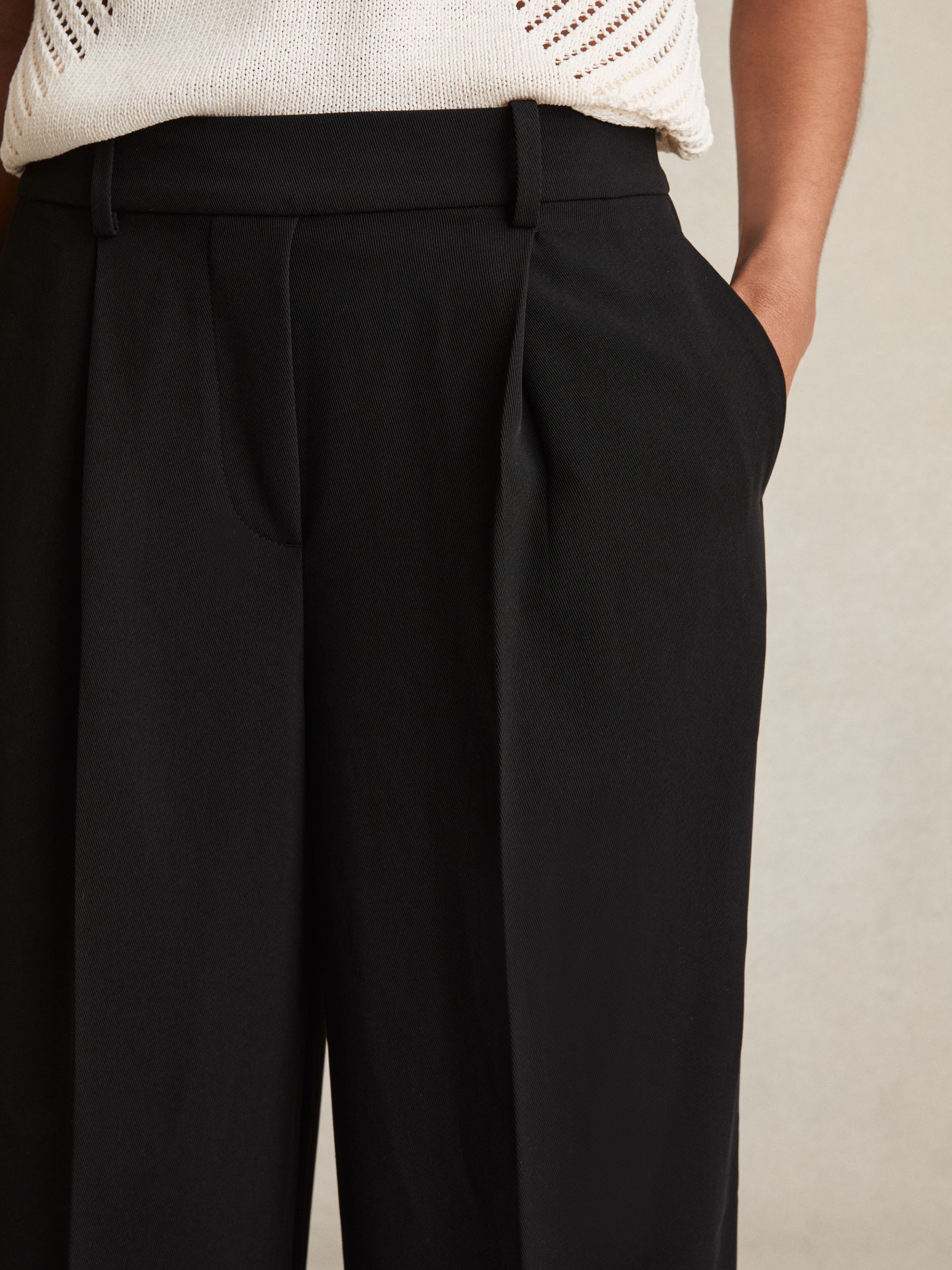 Petite Elasticated-Waist Wide-Leg Twill Trousers in Black