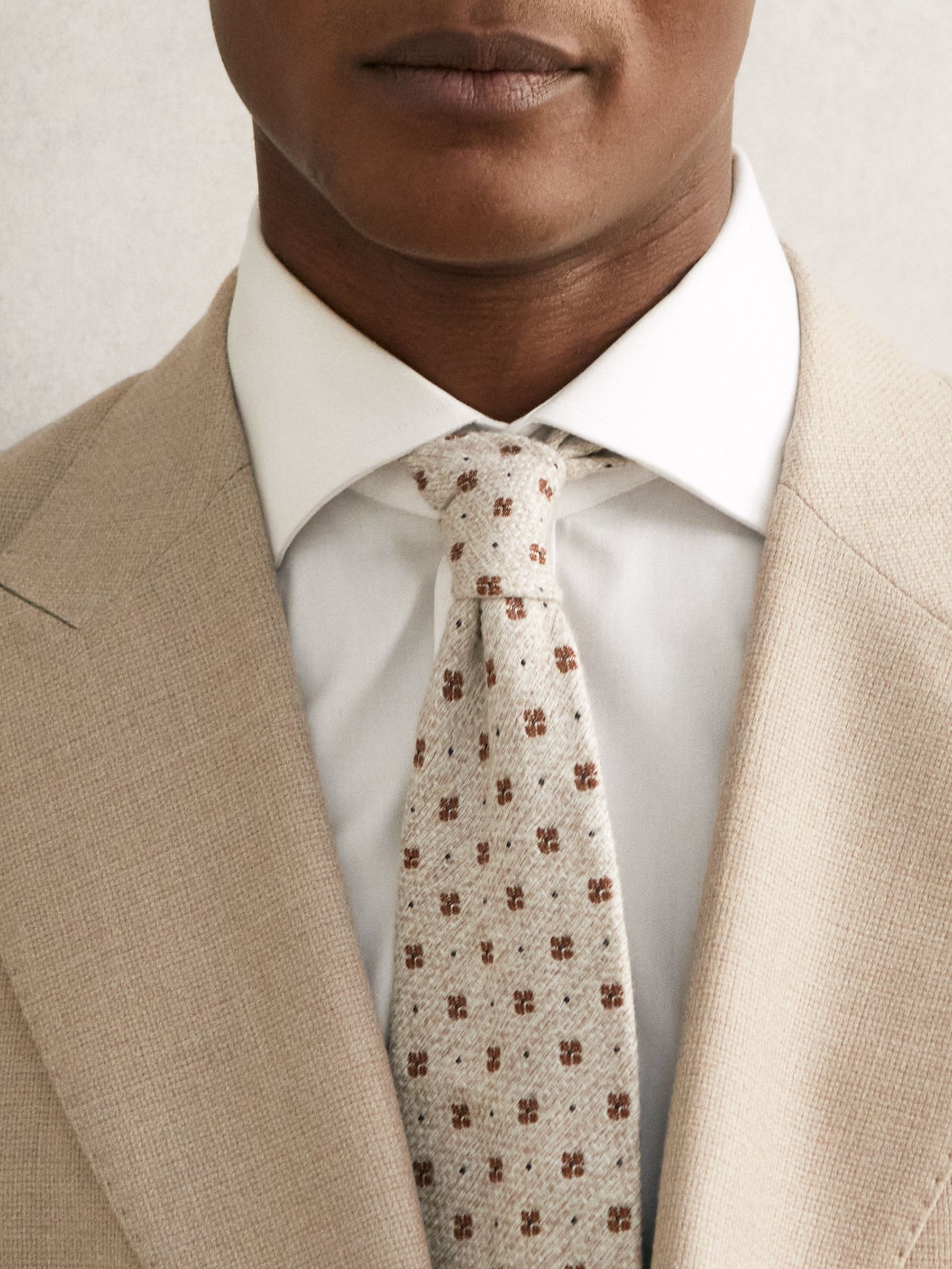 Wool-Silk Floral-Medallion Tie in Oatmeal Melange