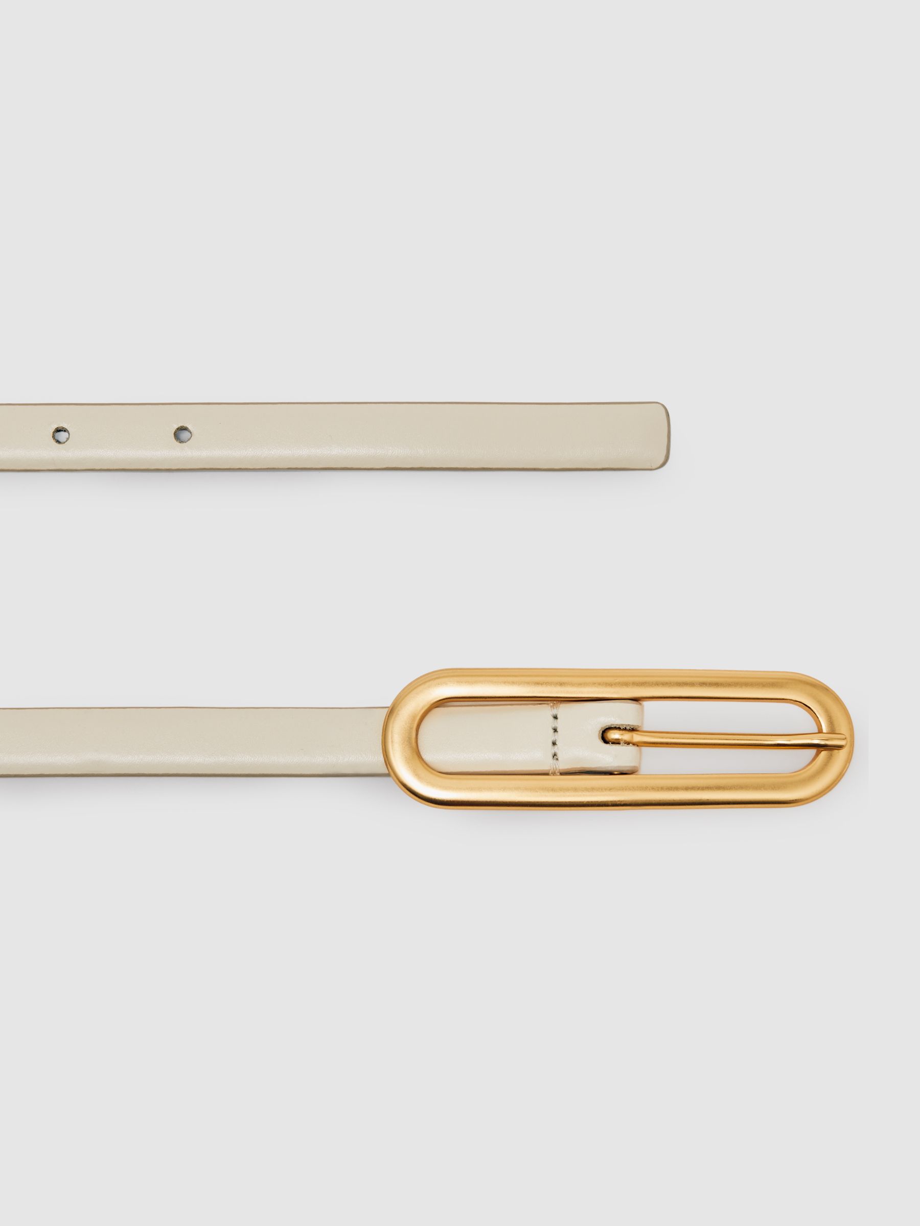 Thin Leather Elongated Buckle Belt in Off White