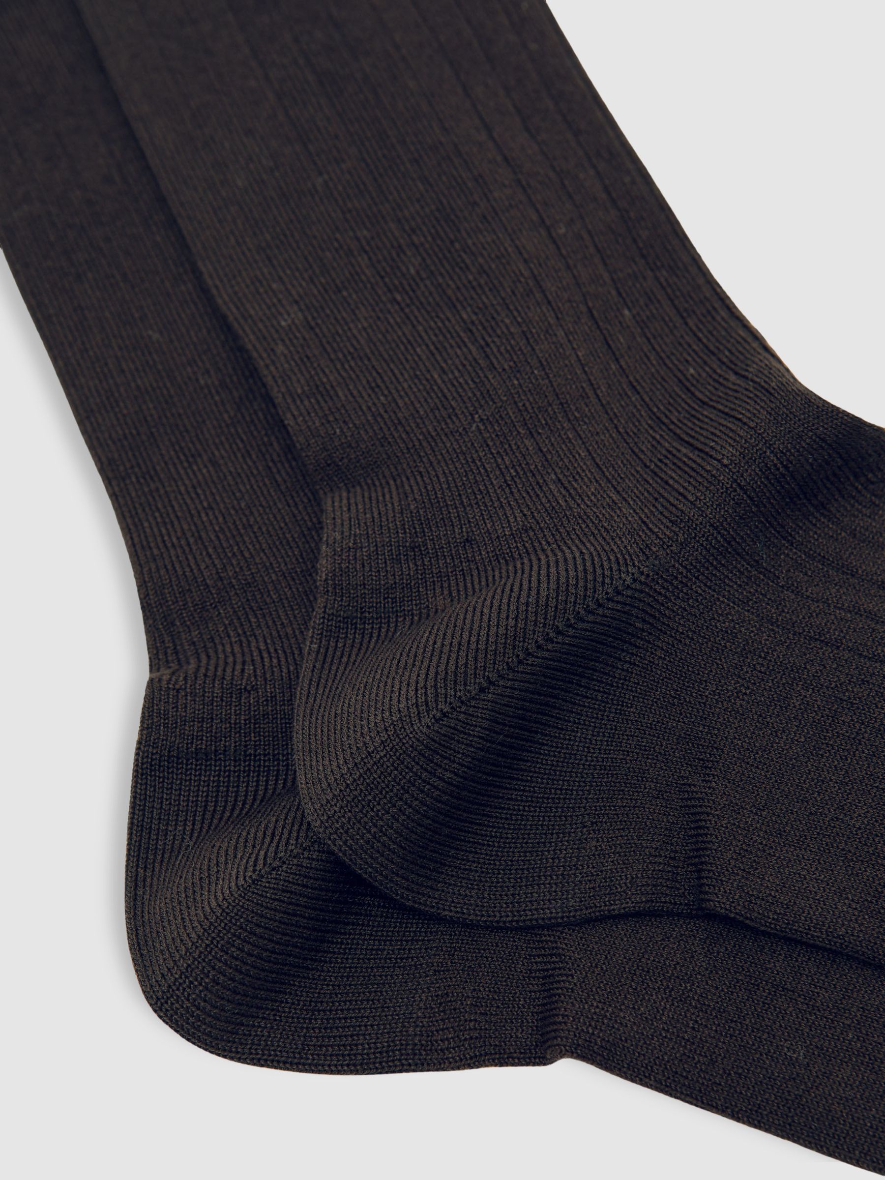 Cotton-Blend Ribbed Socks in Chocolate Brown
