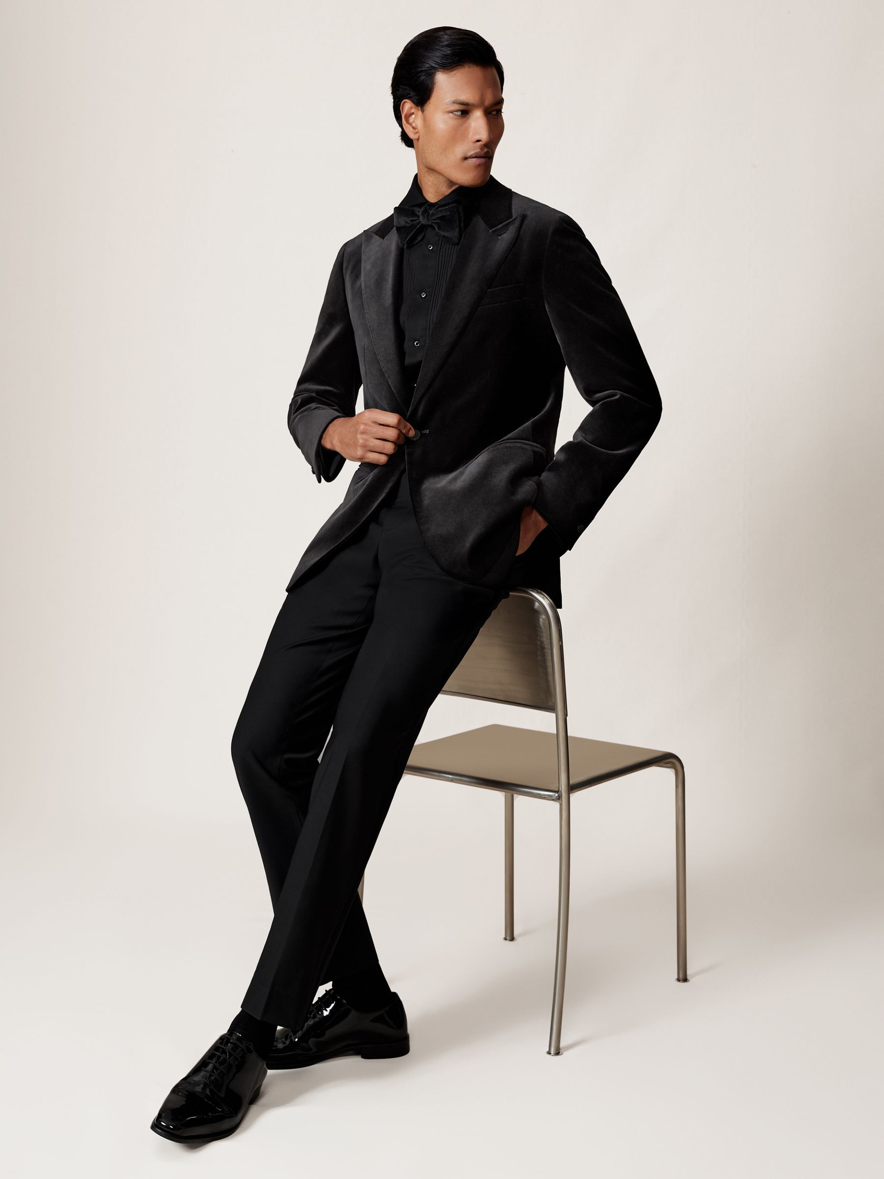 Single-Breasted Velvet Blazer Slim-Fit in Black