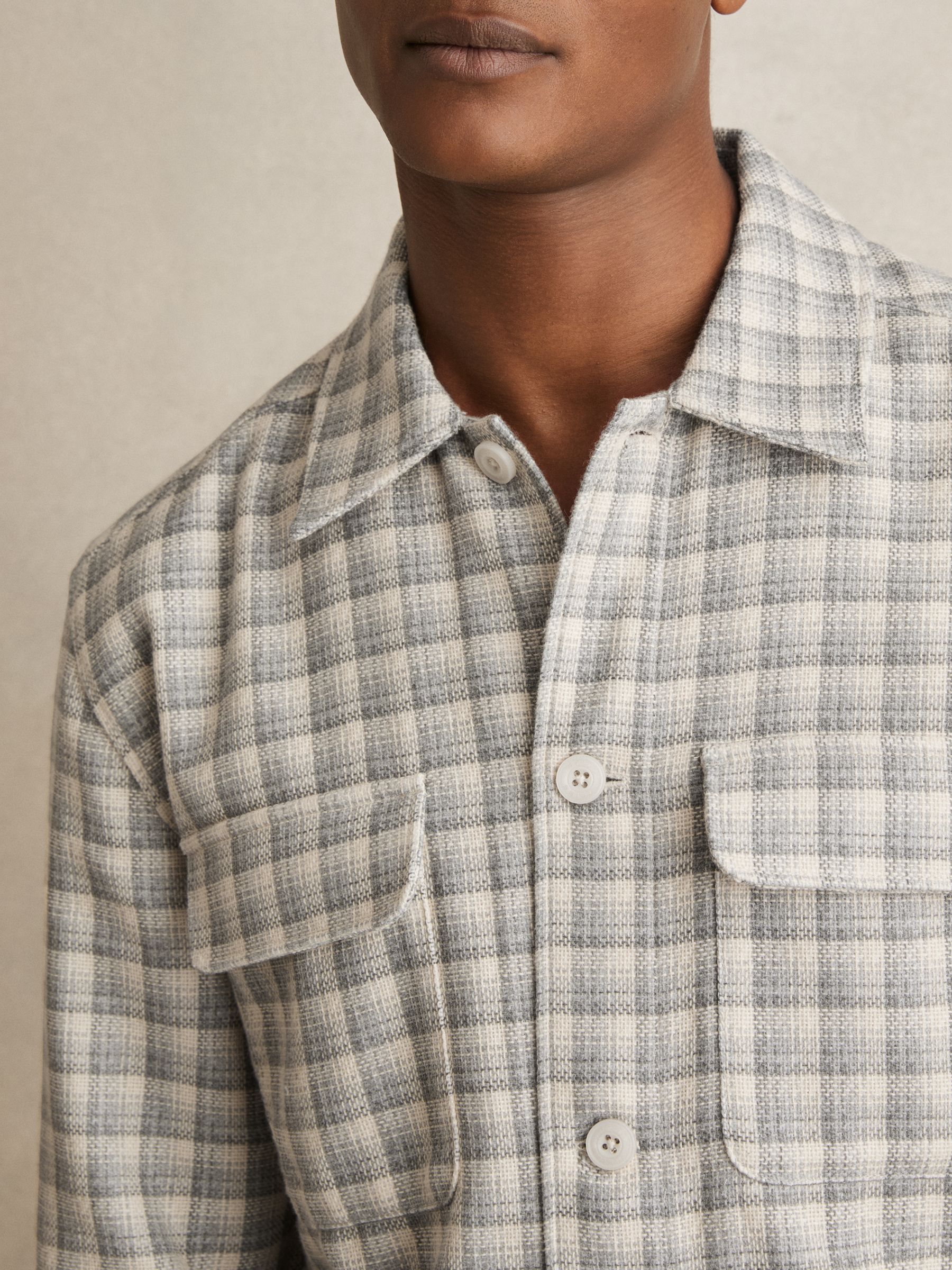 Woven Check Twin Pocket Overshirt in Light Grey