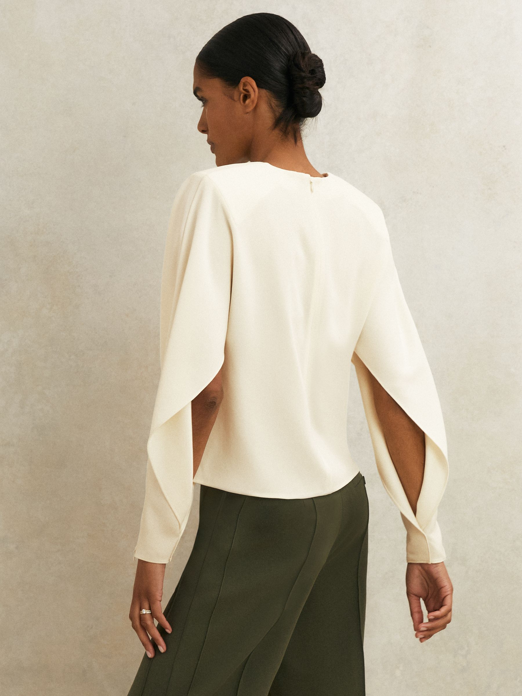 Atelier Crepe Turn-Lock Top in Cream