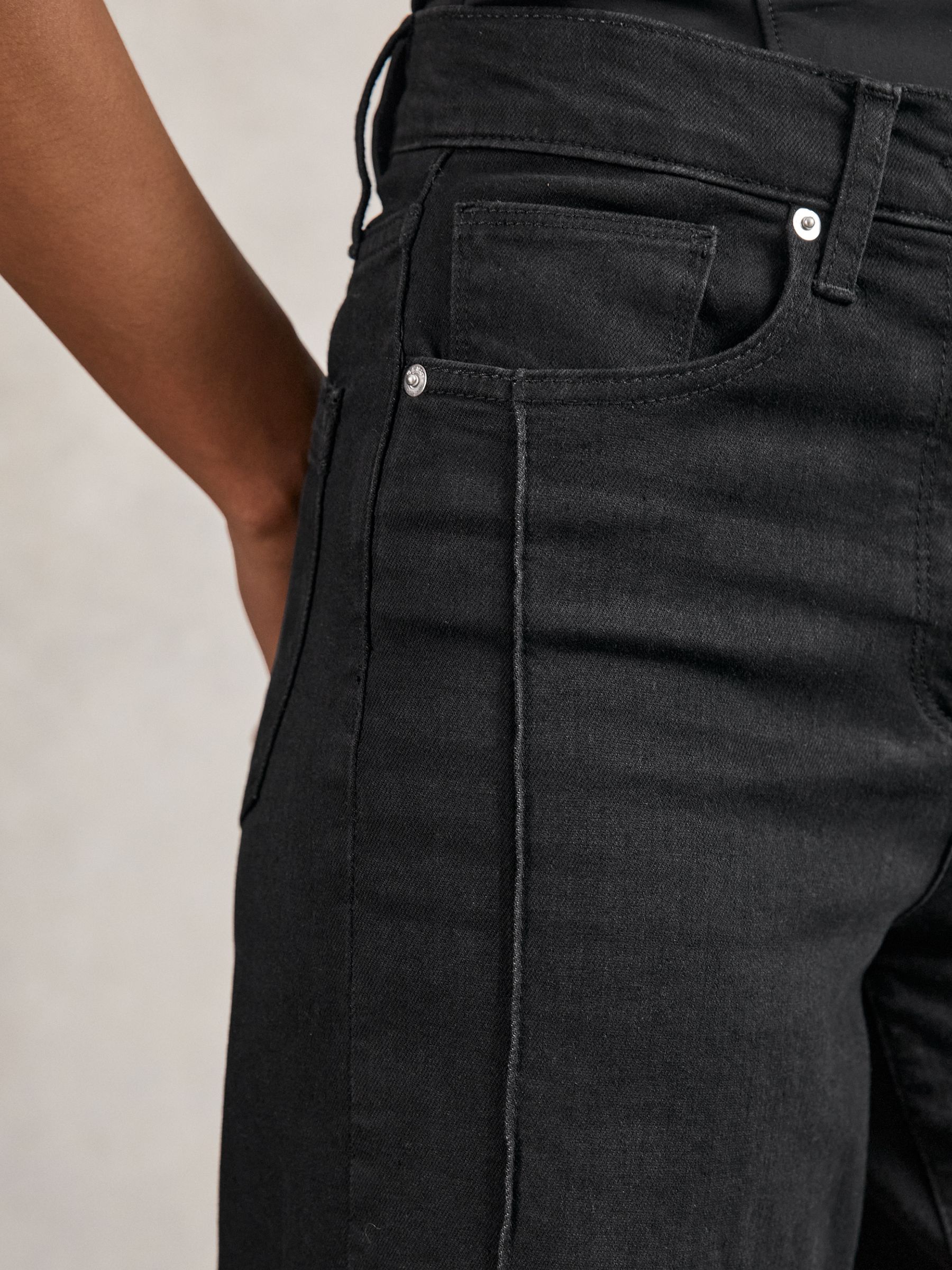 Petite Stretch-Cotton Wide-Leg Jeans in Black