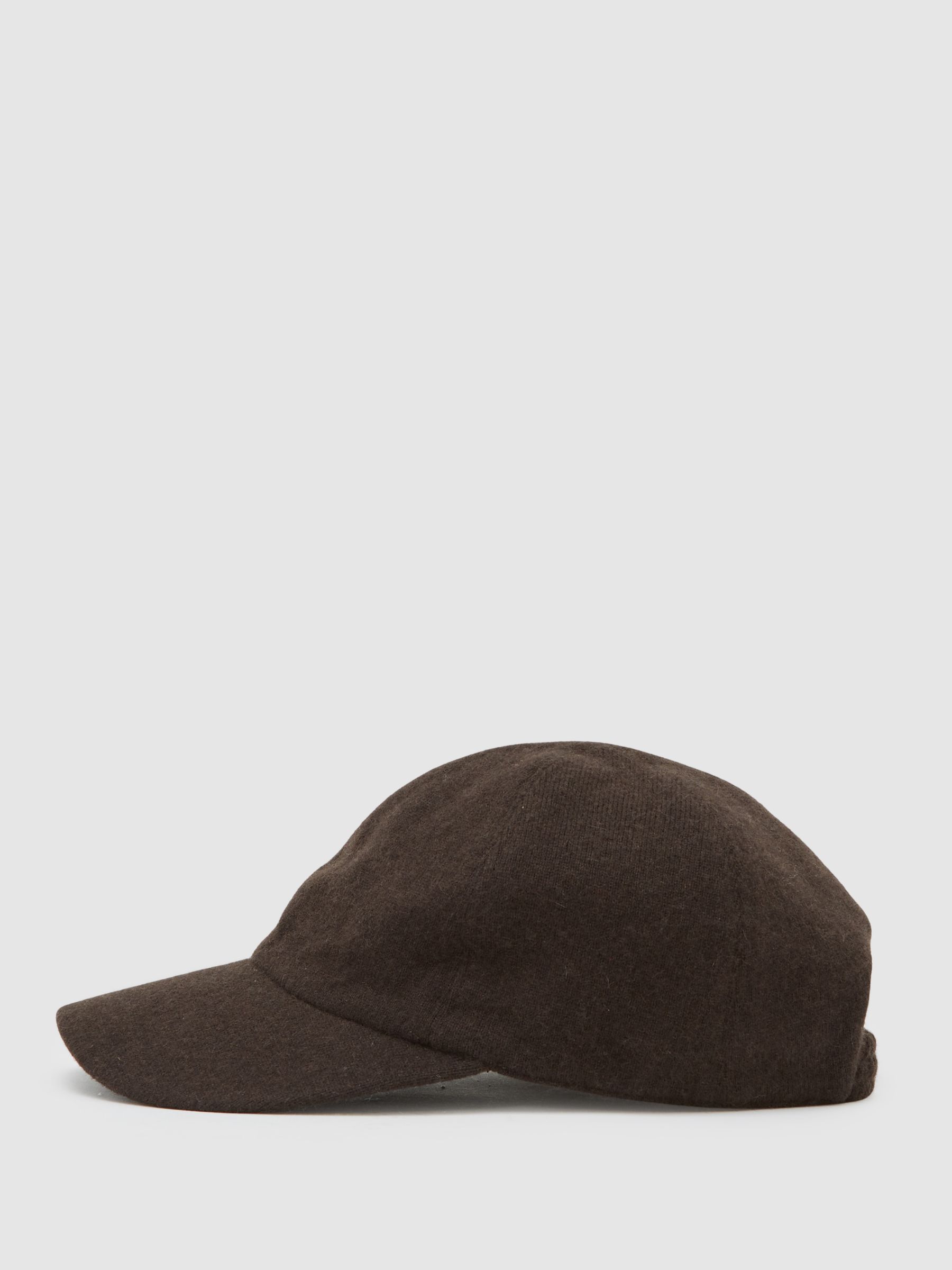 Atelier 100% Cashmere Cap in Chocolate Brown