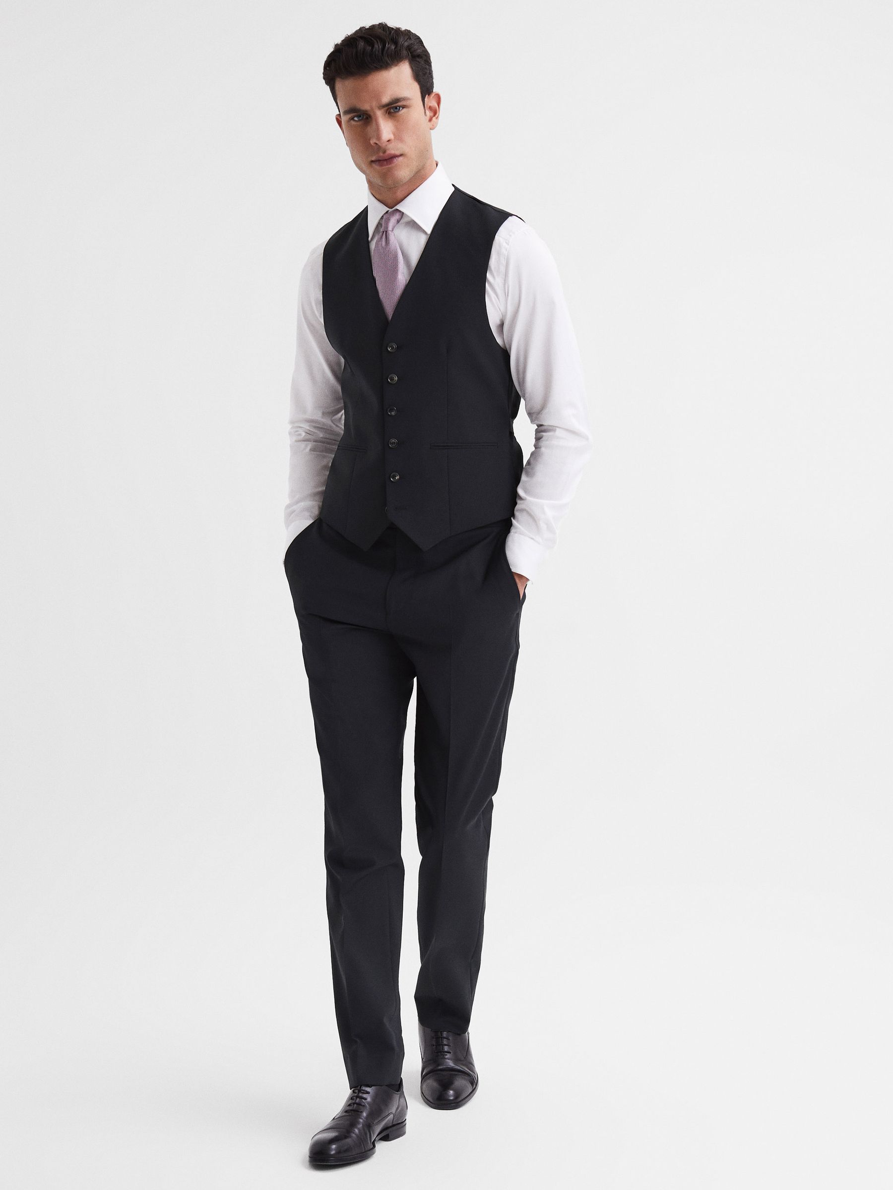 Modern Fit Travel Waistcoat in Black