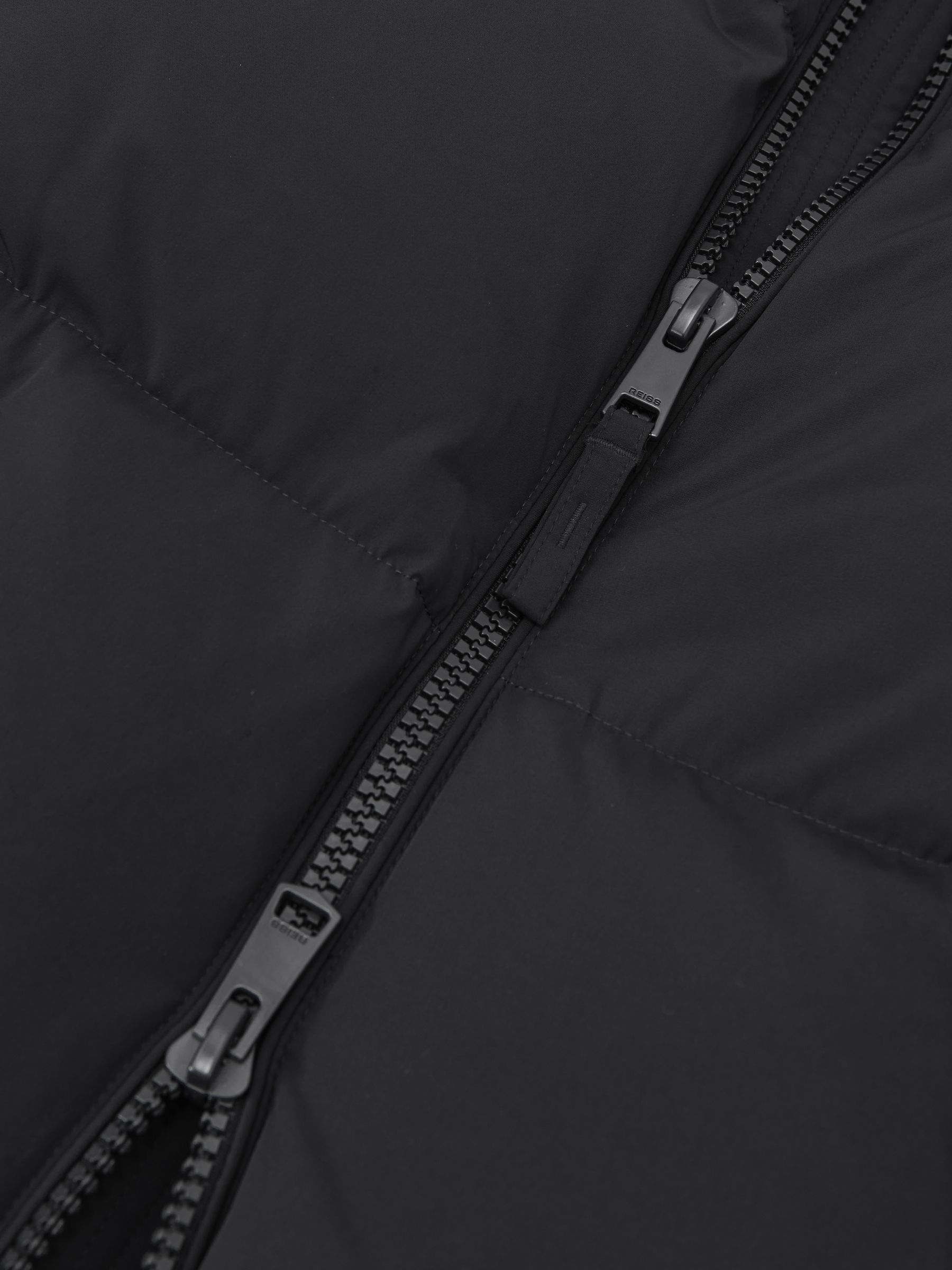 Quilted Zip-Through Puffer Gilet in Navy