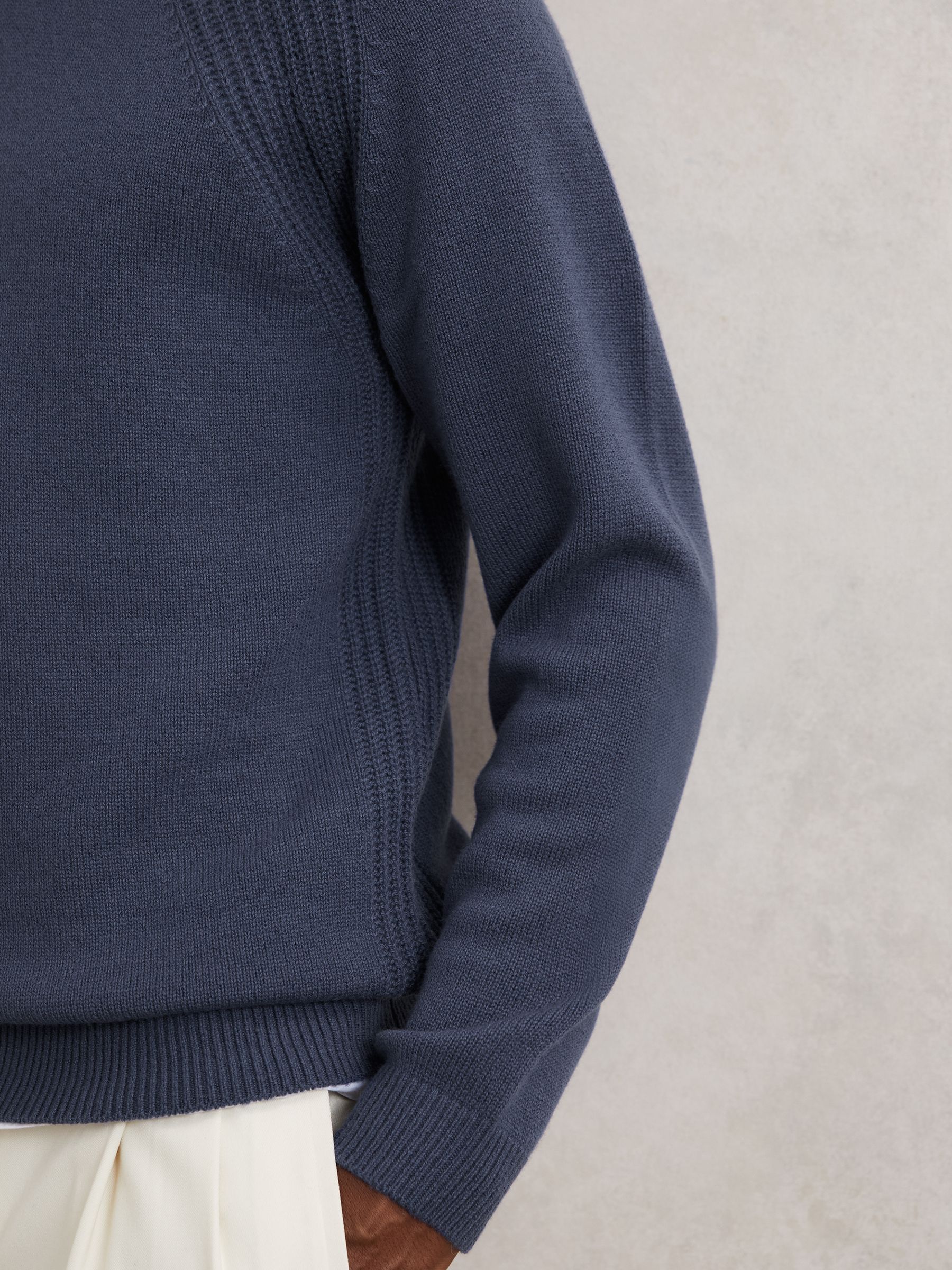 Wool-Cashmere Reverse-Seam Jumper in Oceanic Blue