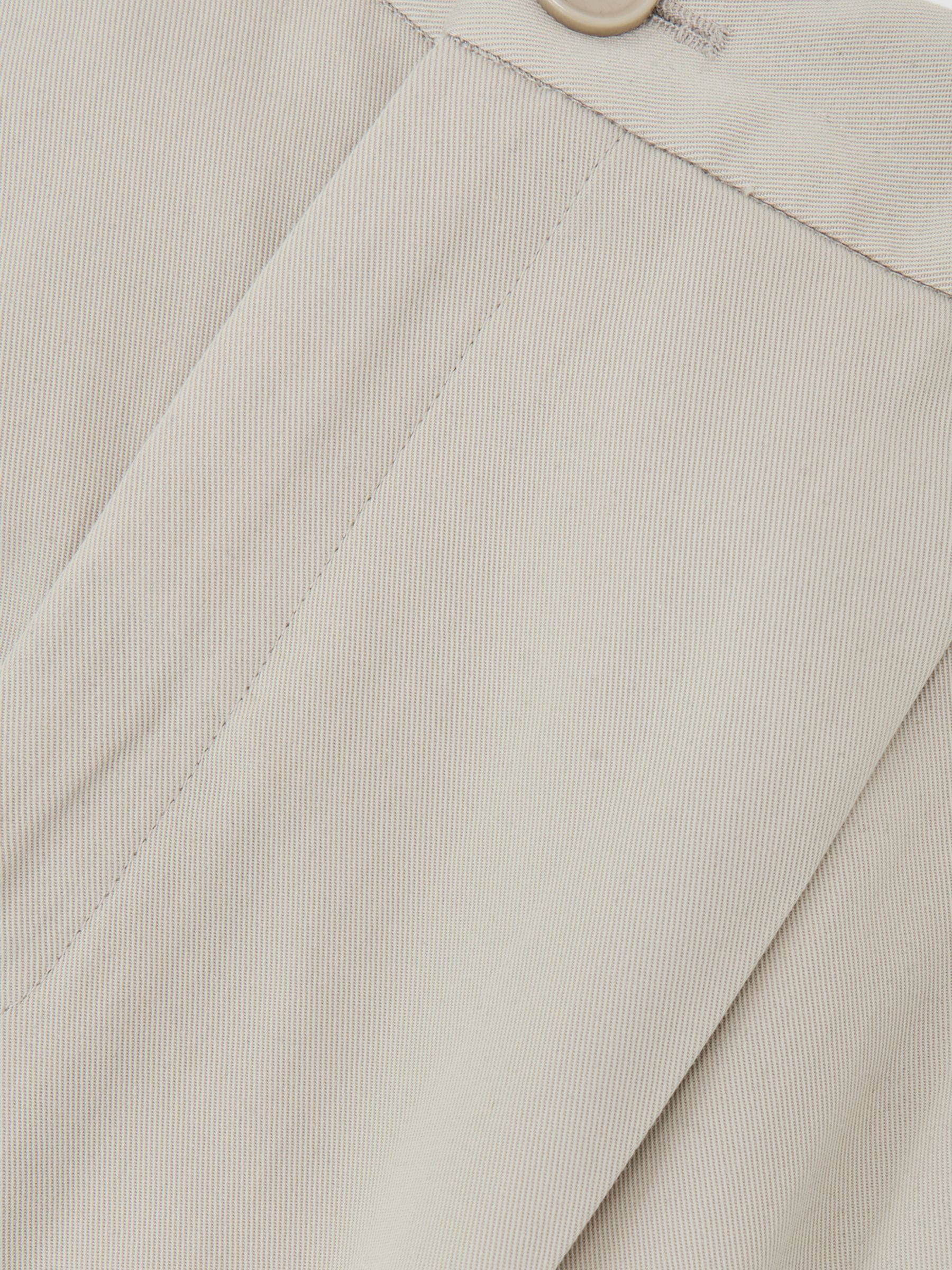 Les Deux Pleat-Front Twill Suit Trousers in Light Sand