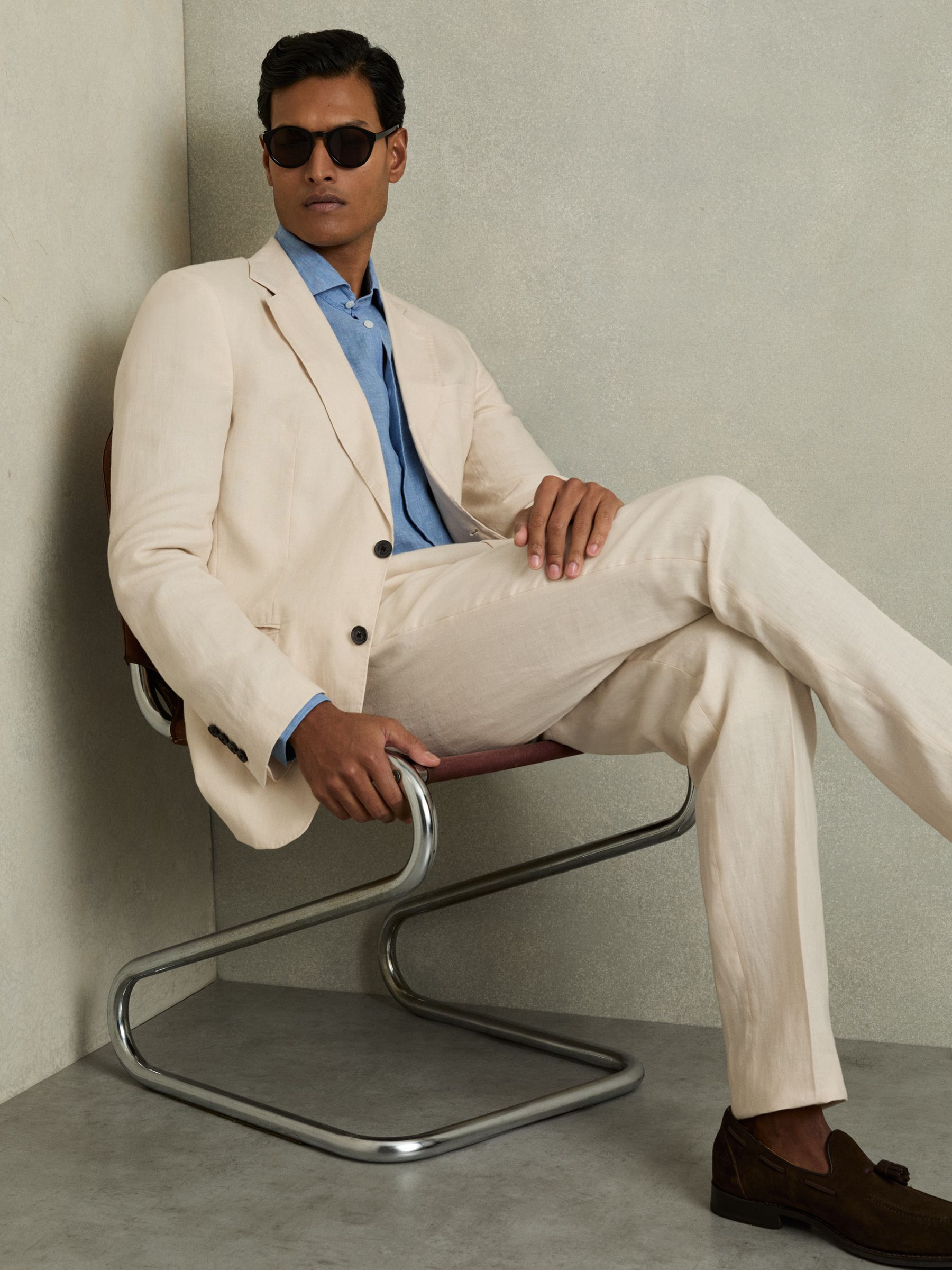 Slim-Fit Single Breasted Linen Blazer in Stone