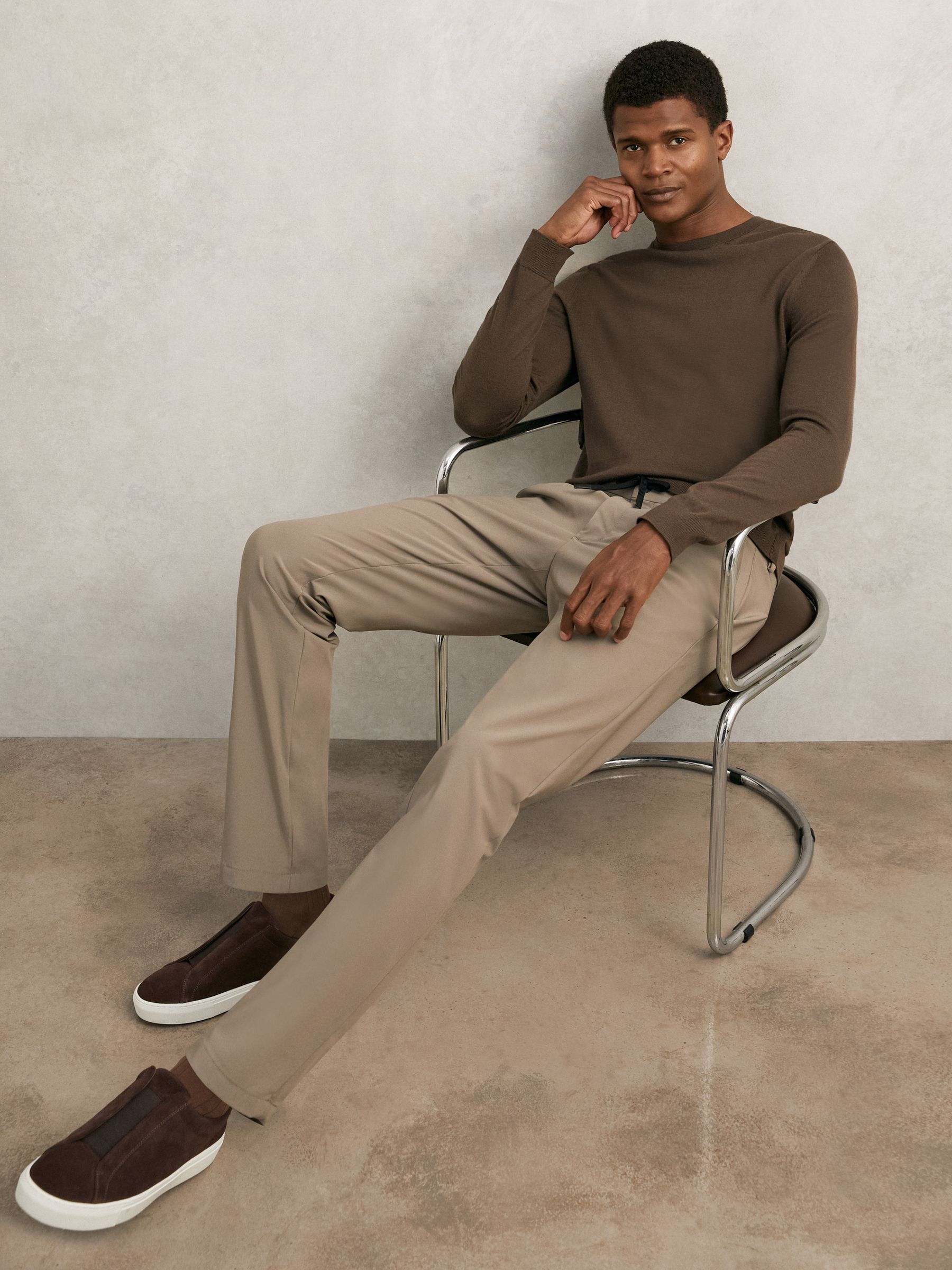 Technical Stretch Relaxed Trousers in Taupe Brown