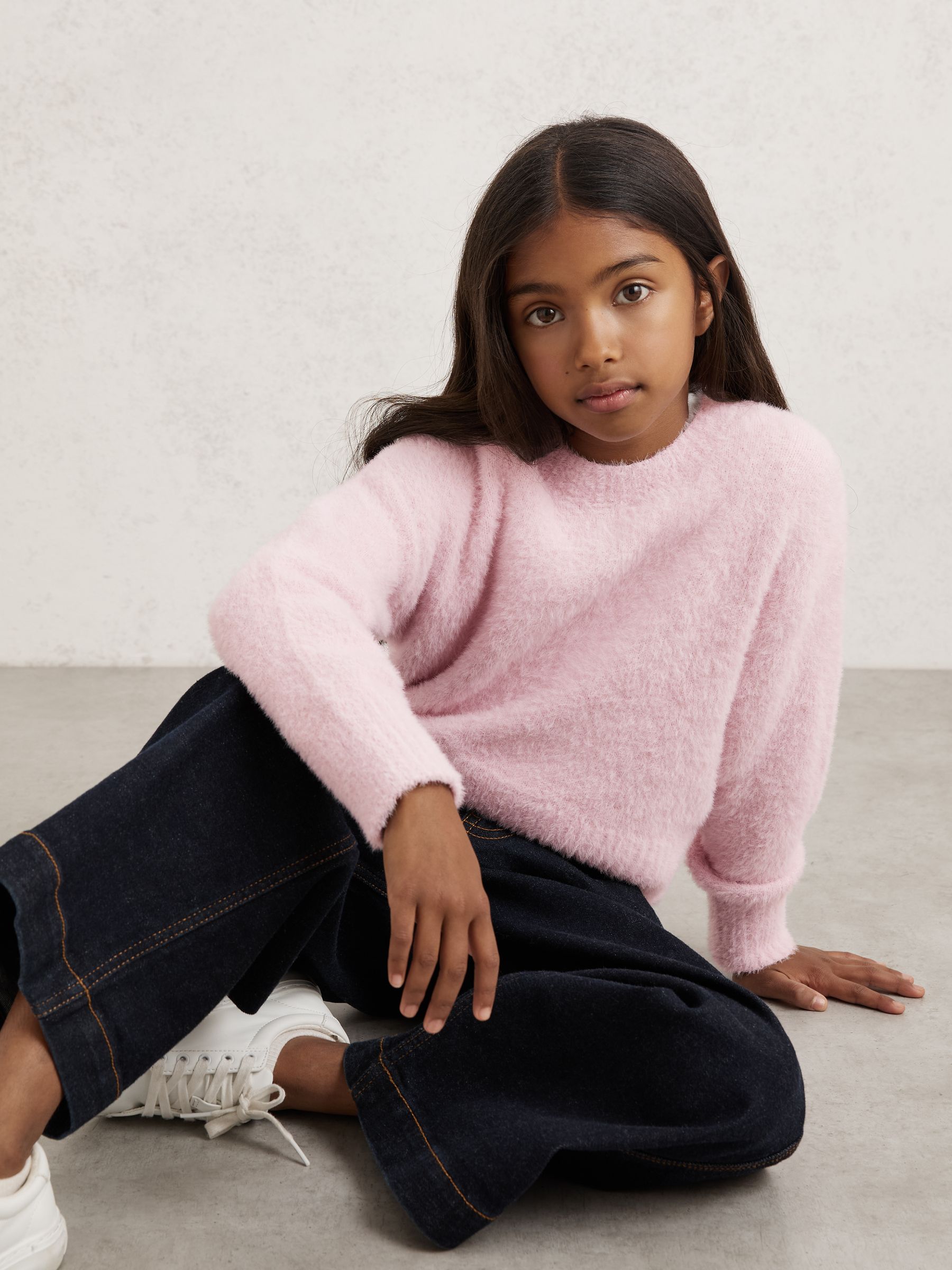 Fluffy Crew-Neck Jumper in Pink