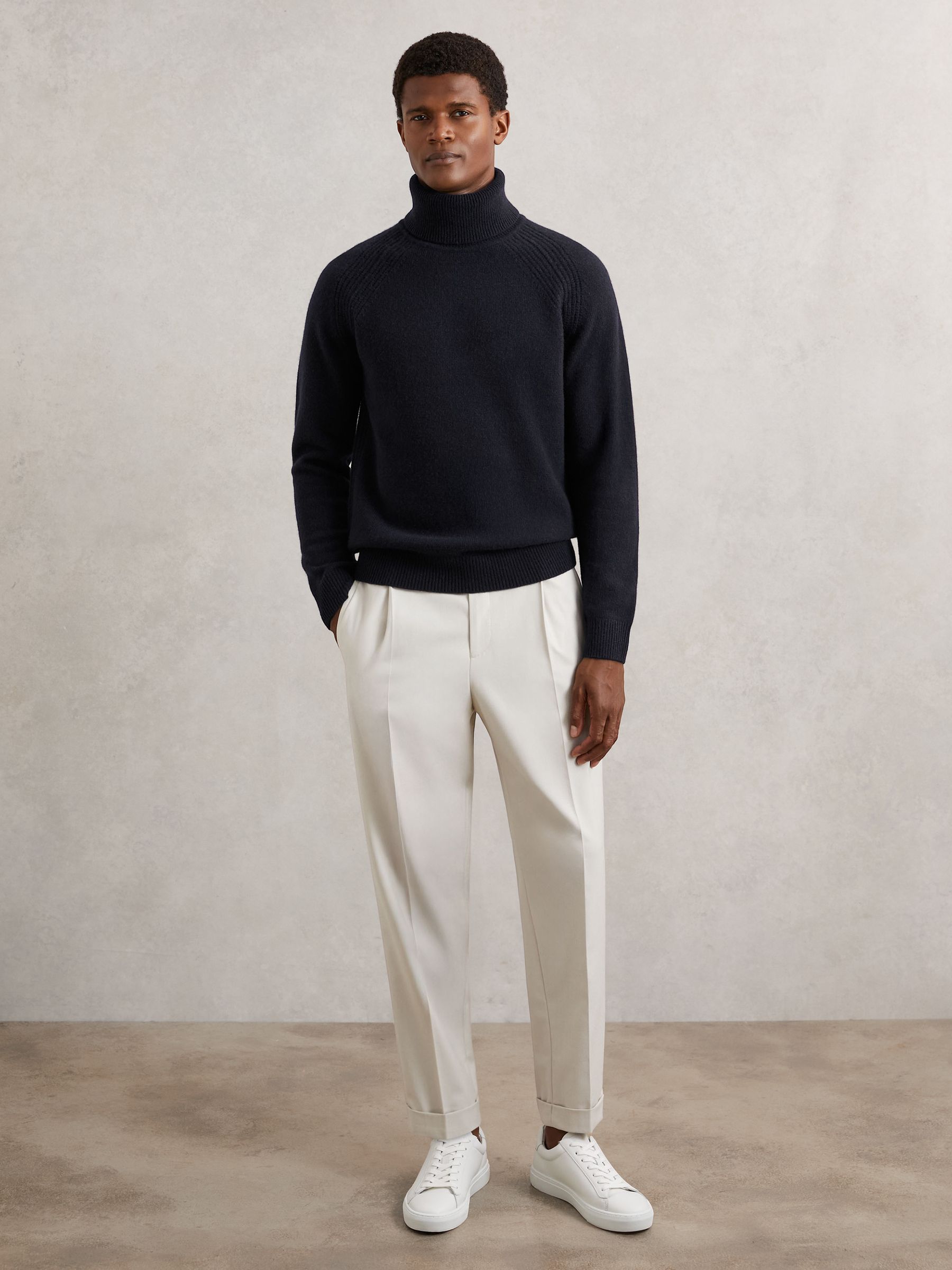 Wool-Cashmere Roll-Neck Jumper in Navy