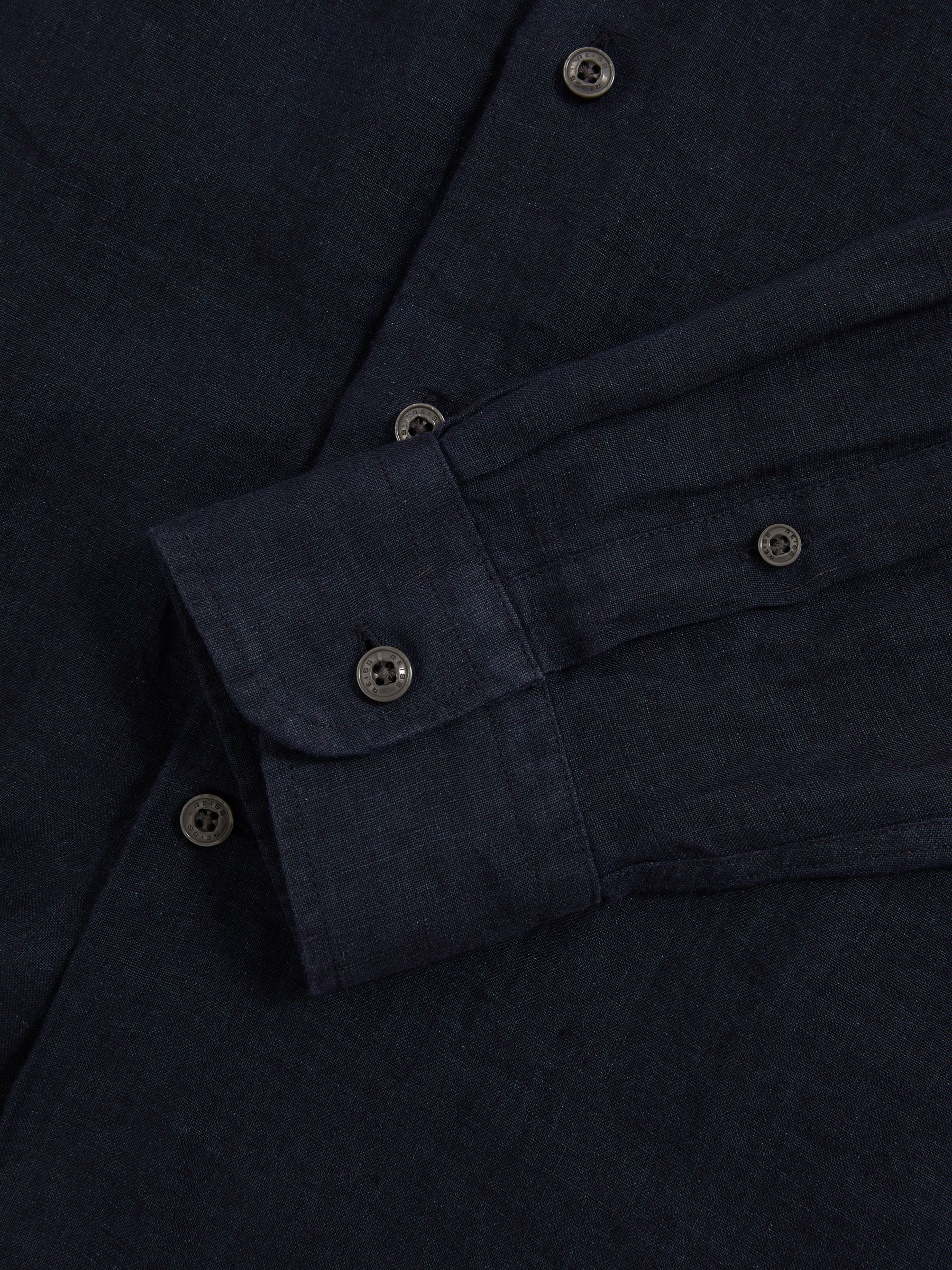 Linen Cutaway-Collar Shirt in Navy