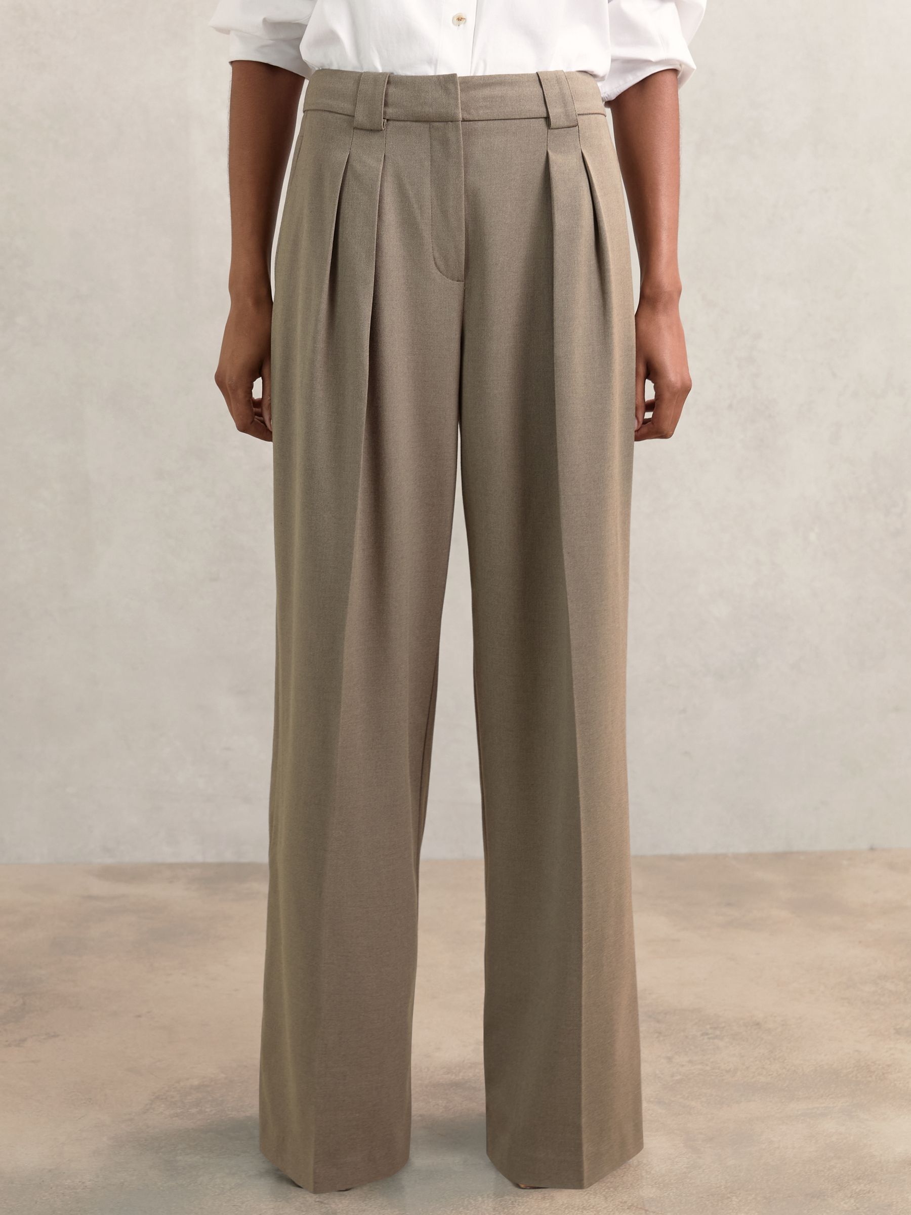Wide-Leg Pleated Trousers in Neutral
