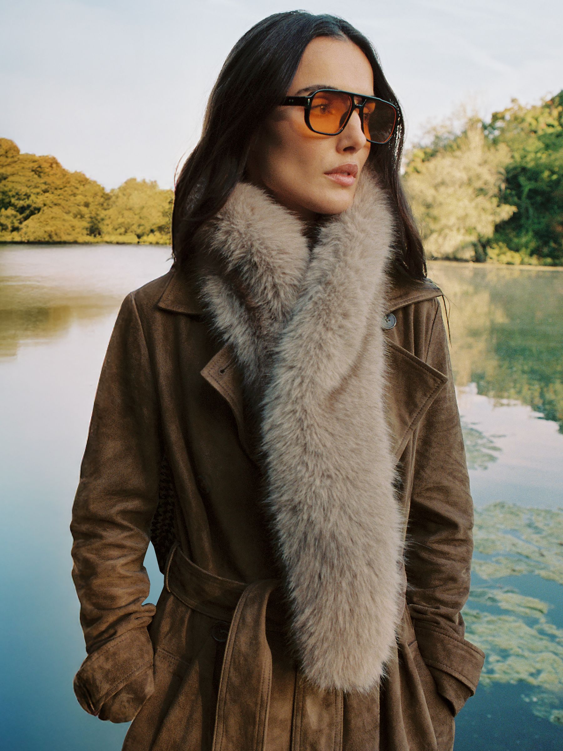 Faux-Fur Collar in Neutral