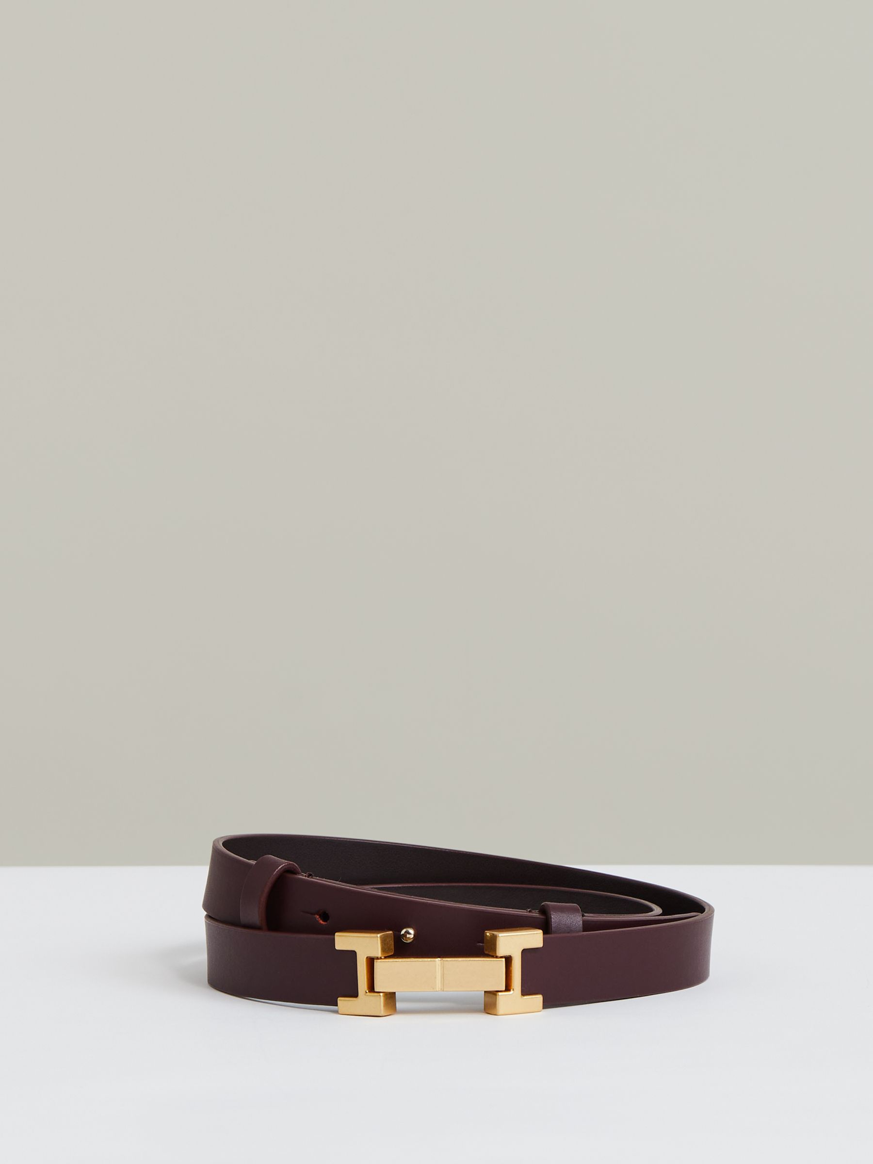 Leather Square Hinge Belt in Burgundy