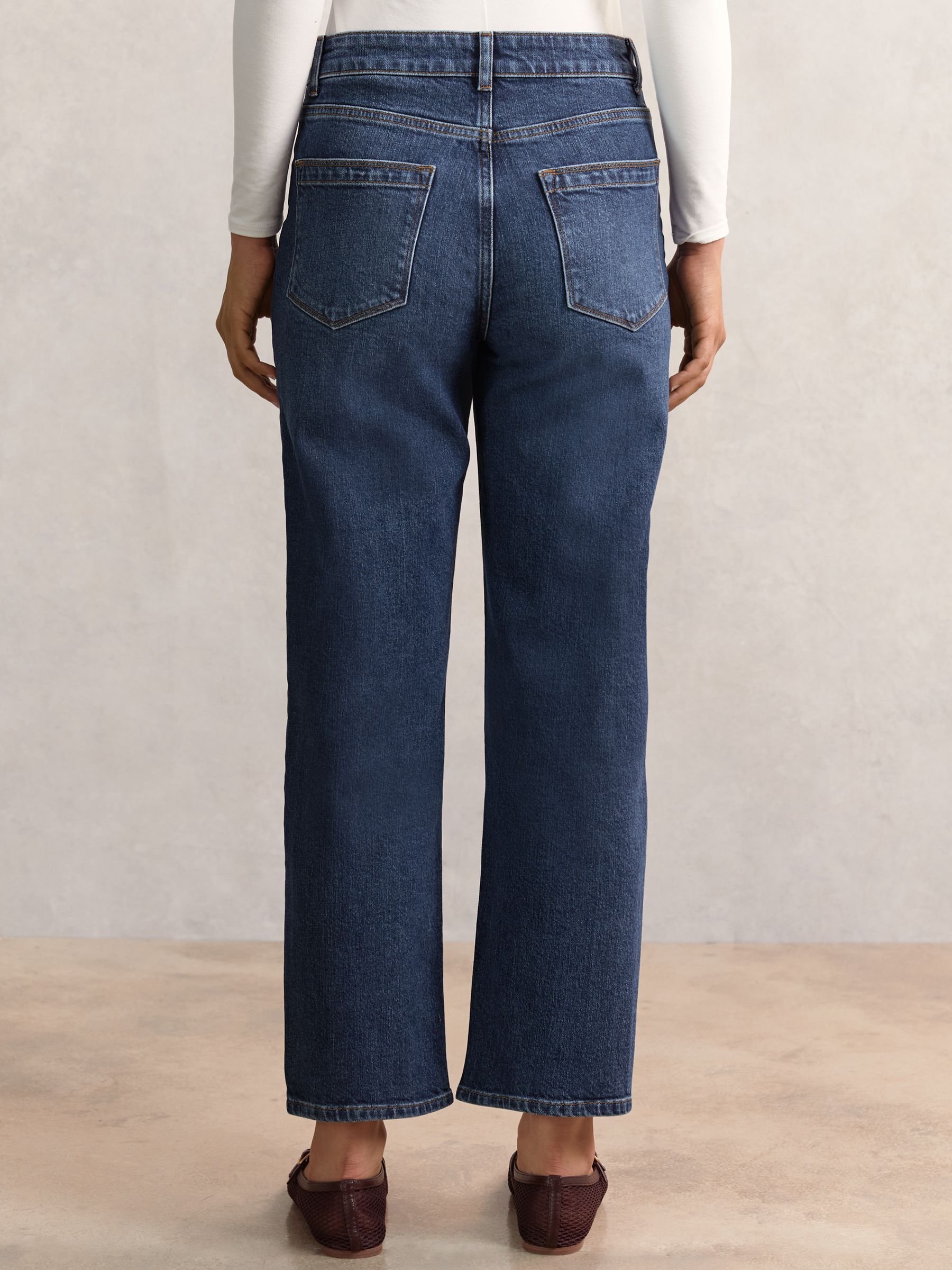 Petite Straight-Leg Patch-Pocket Jeans in Mid Blue
