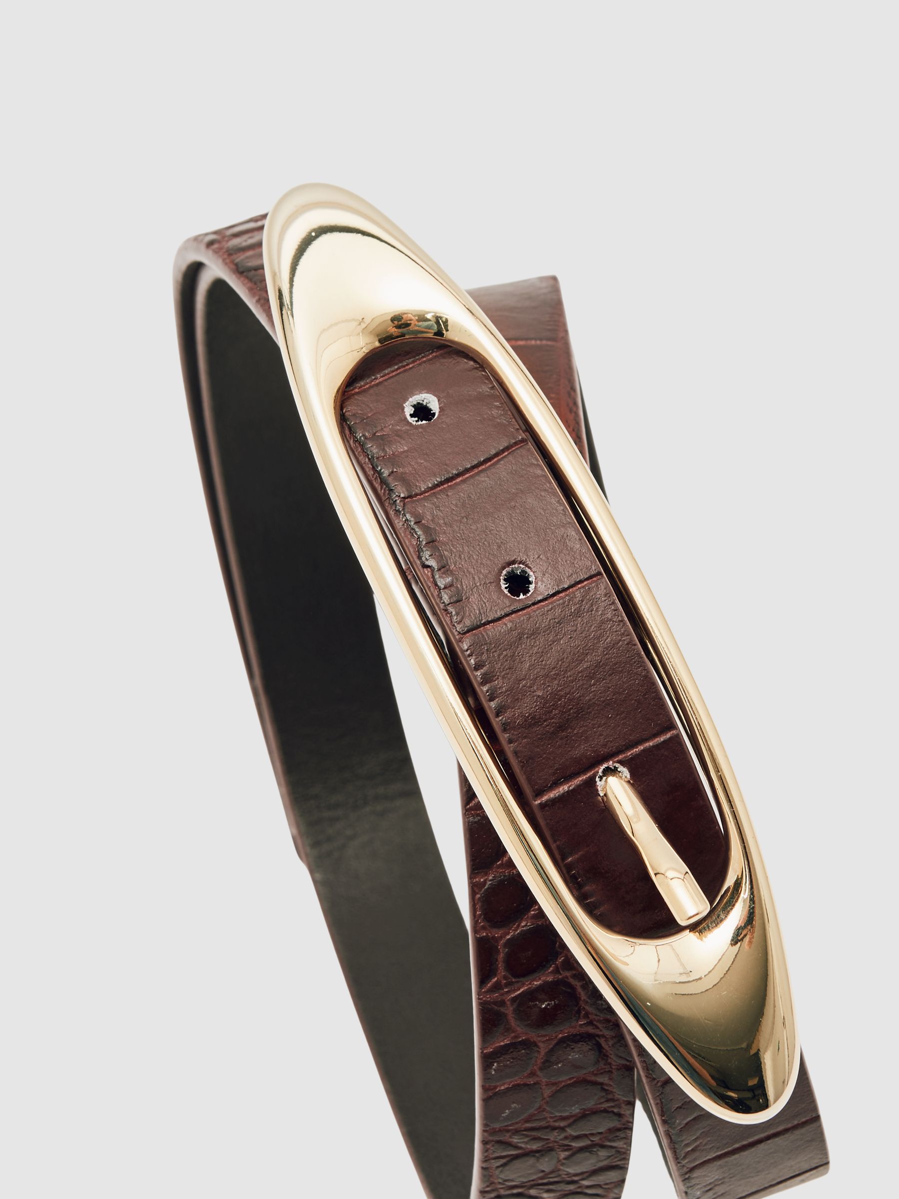 Leather Oval-Buckle Belt in Burgundy Croc-Effect