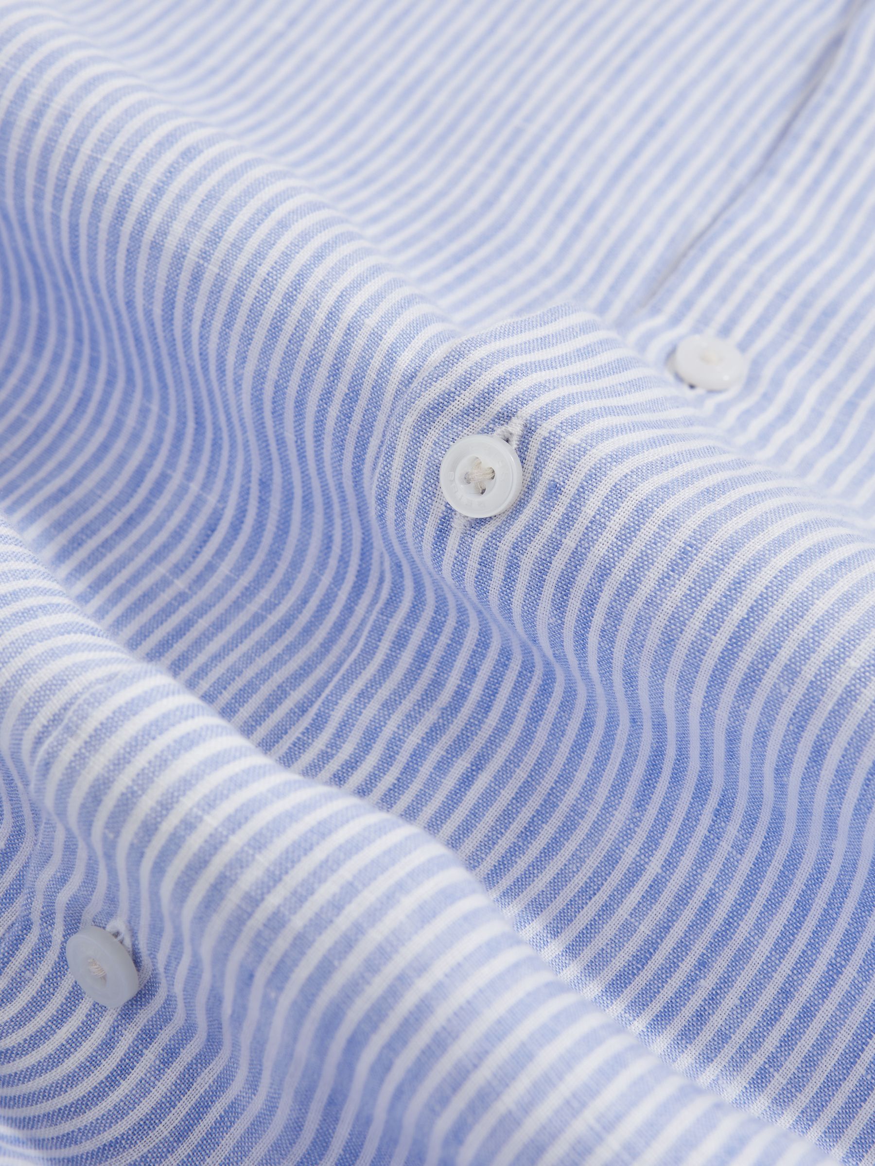 Linen Stripe Long-Sleeve Shirt in Soft Blue/White Fine Stripe
