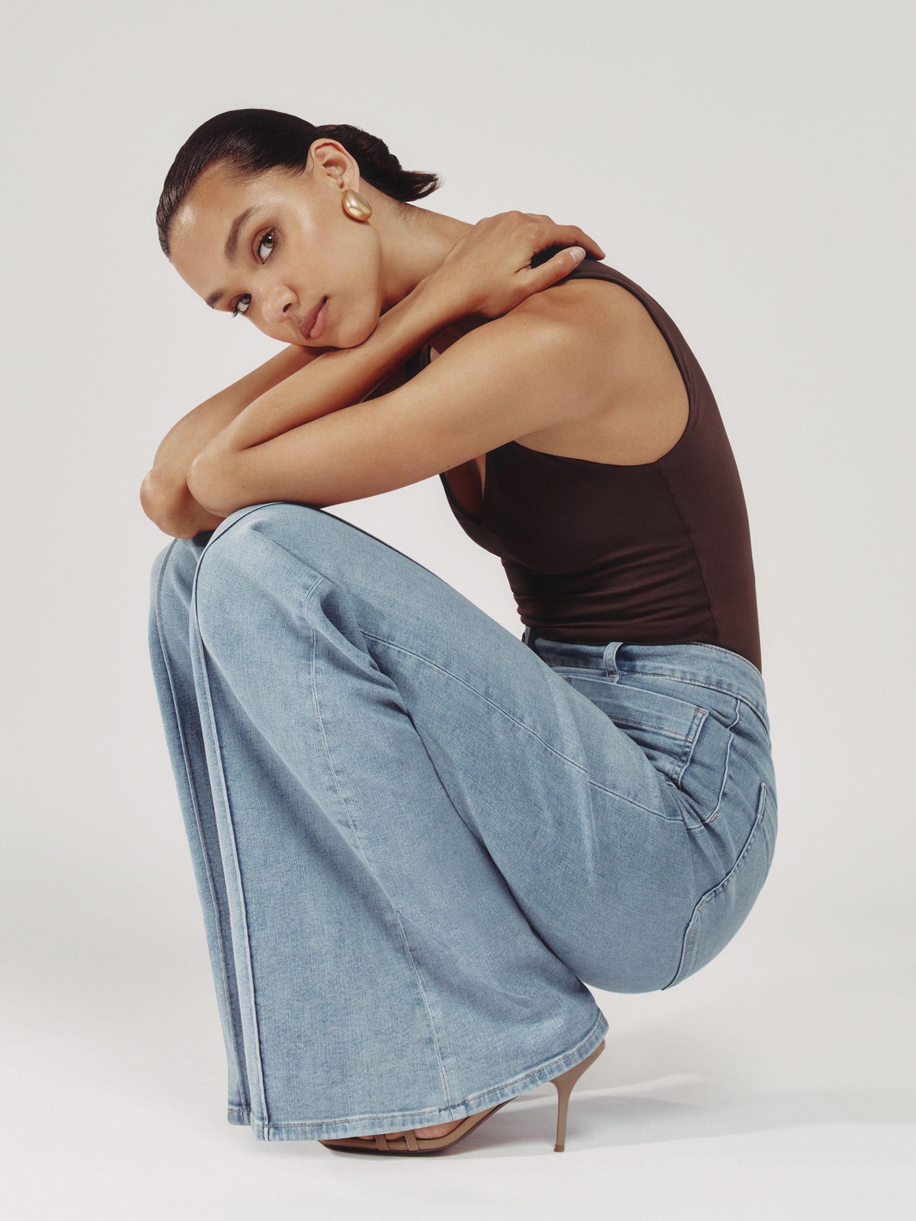 Petite Patch-Pocket Flared Jeans in Taupe Neutral