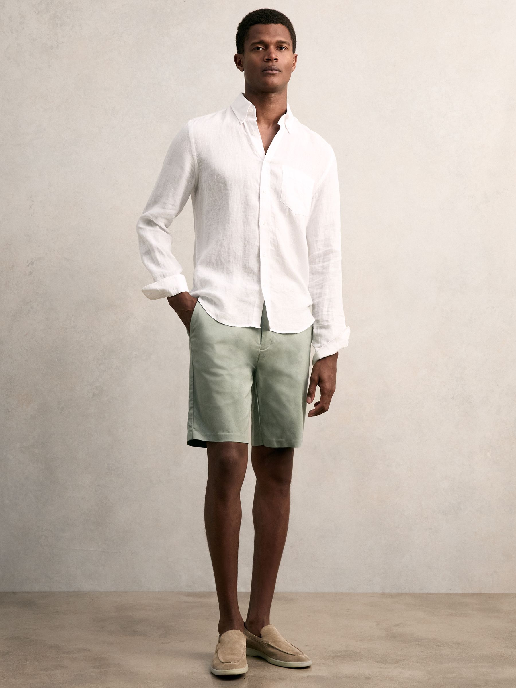 Short Length Casual Chino Shorts in Chalk