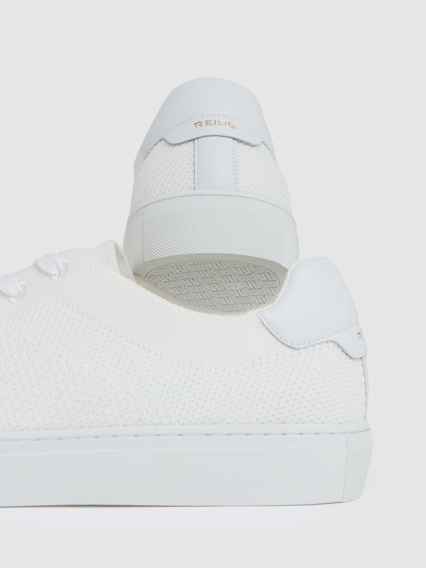 Knitted Low-Top Trainers in White