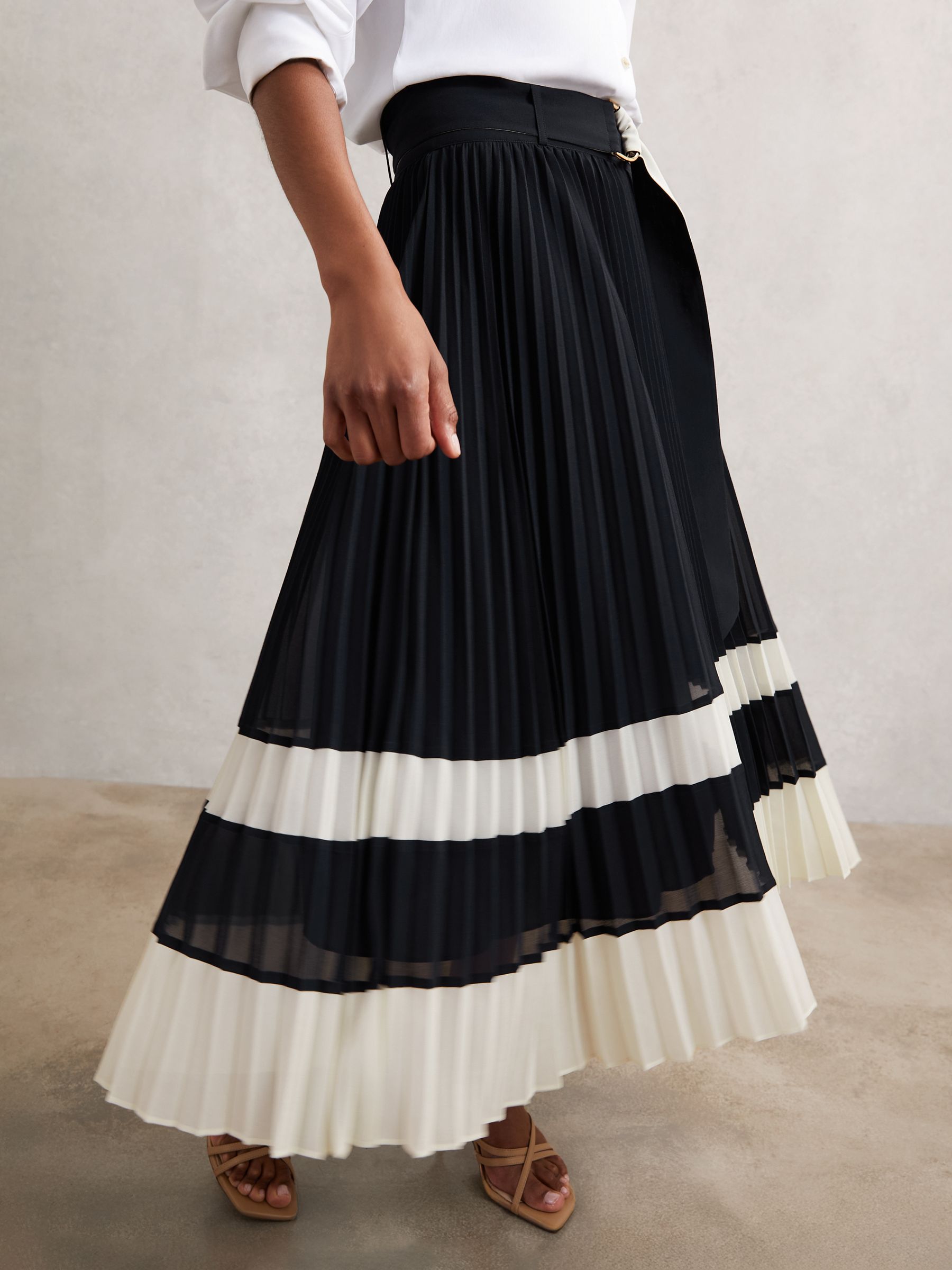 Belted Pleated Midi Skirt in Navy/Ivory