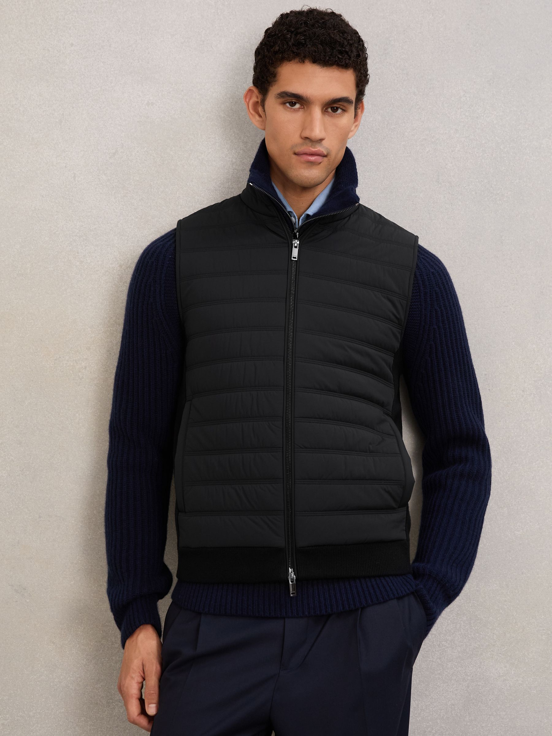 Funnel-Neck Quilted Knit Gilet in Navy