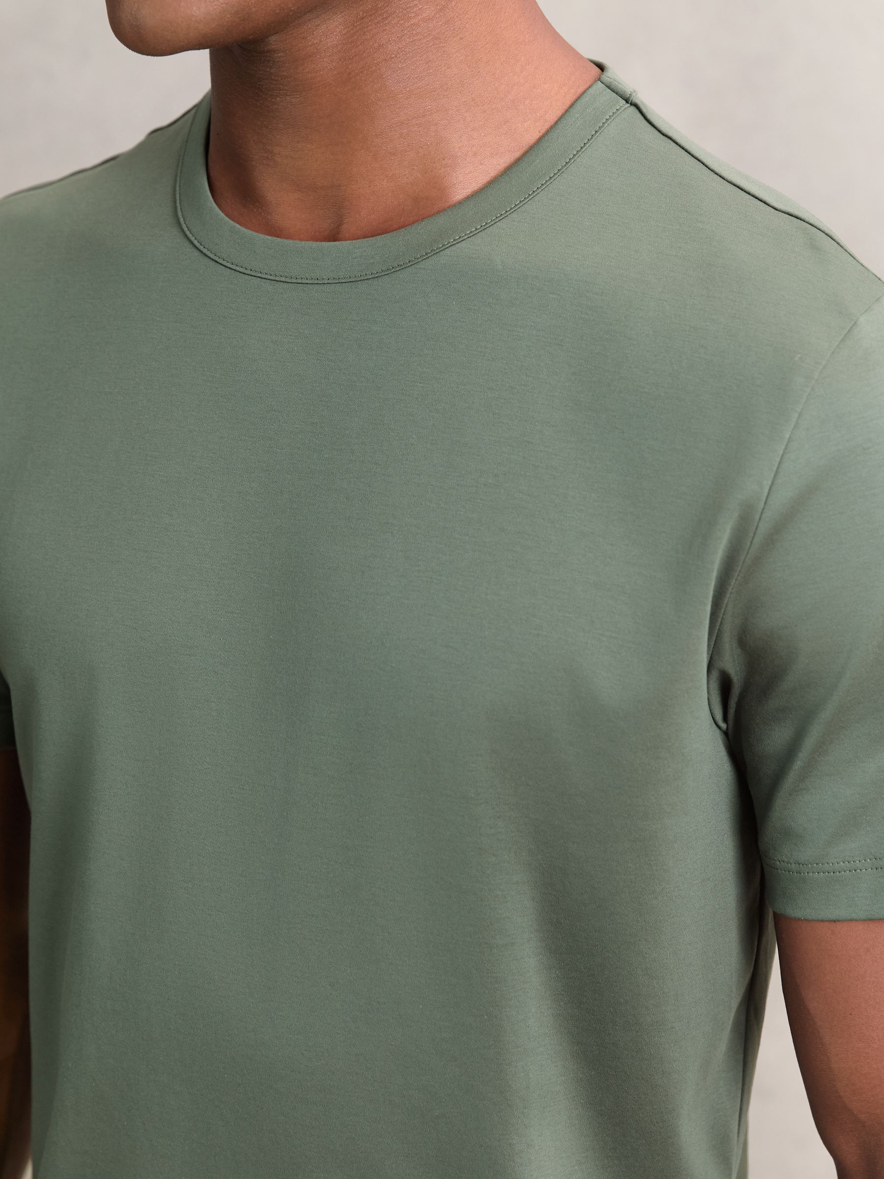 Airwater-Cotton Crew-Neck T-Shirt in Kale Green