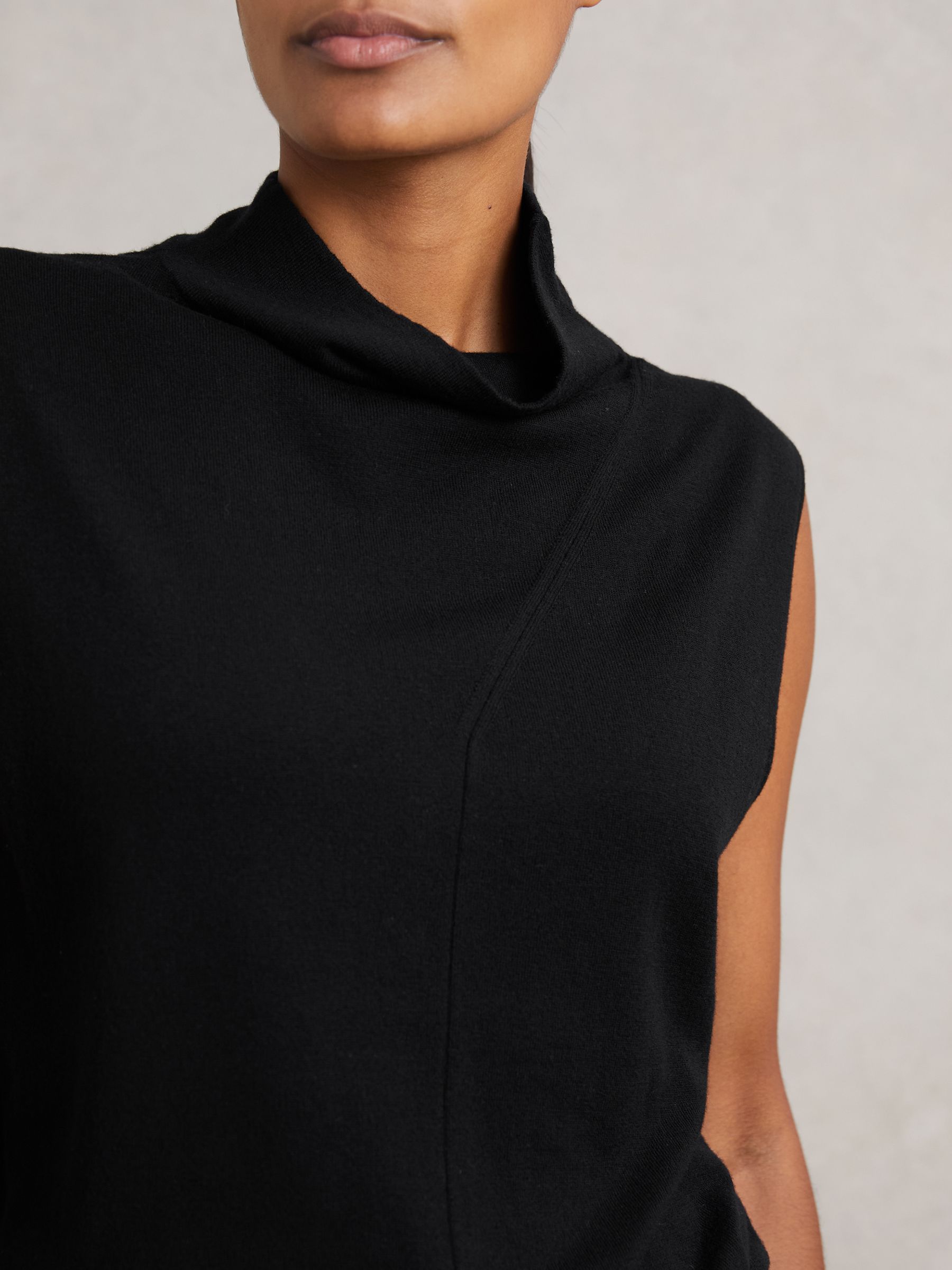 Wool Slouched Sleeveless Top in Black