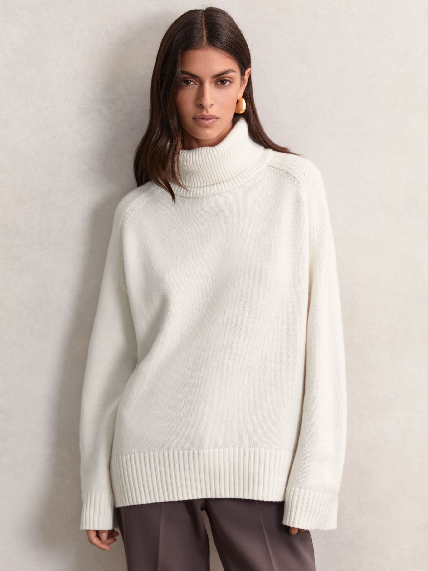 Wool-Cashmere Roll-Neck Jumper in Cream