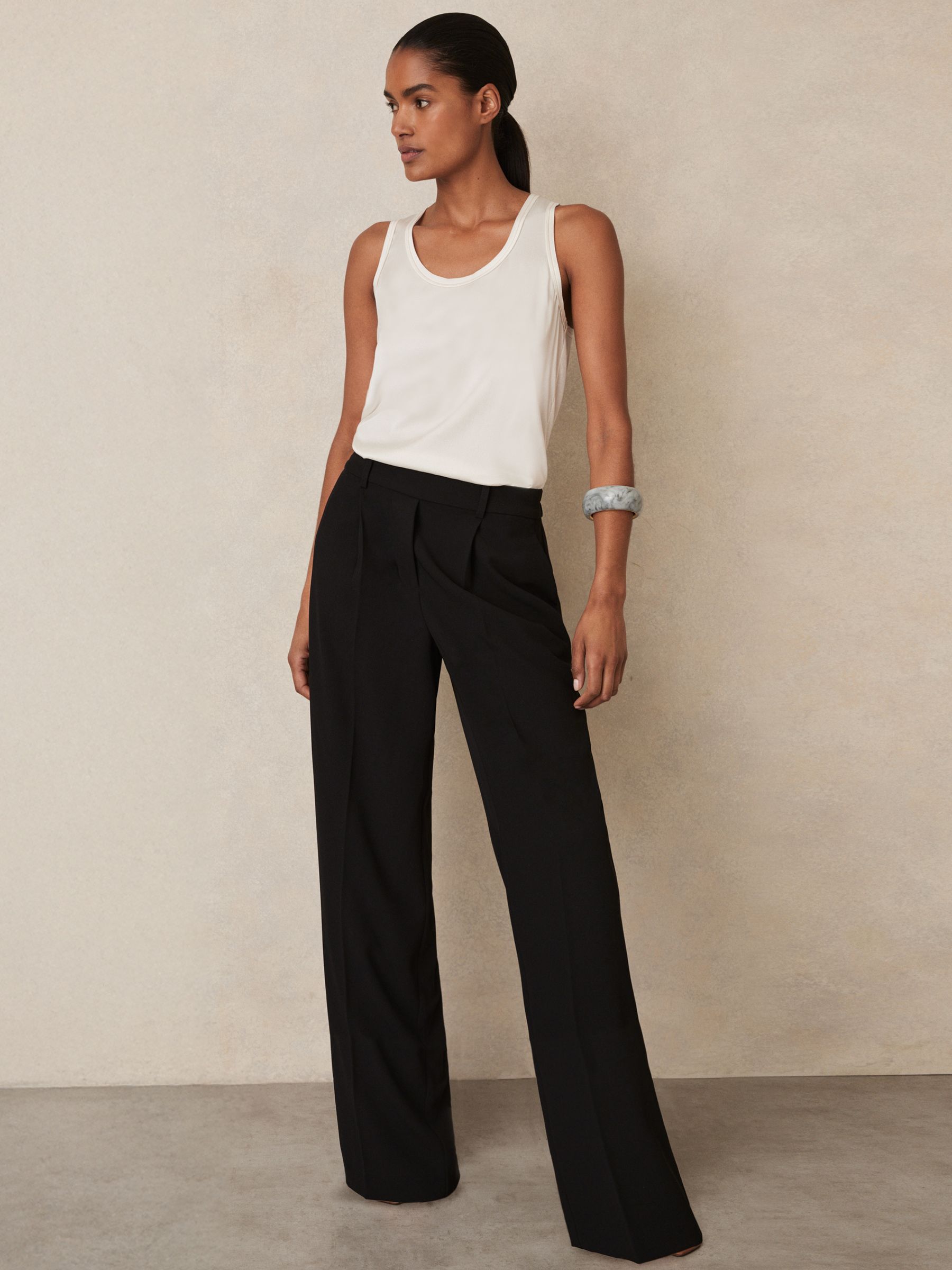 Elasticated-Waist Wide-Leg Twill Trousers in Black