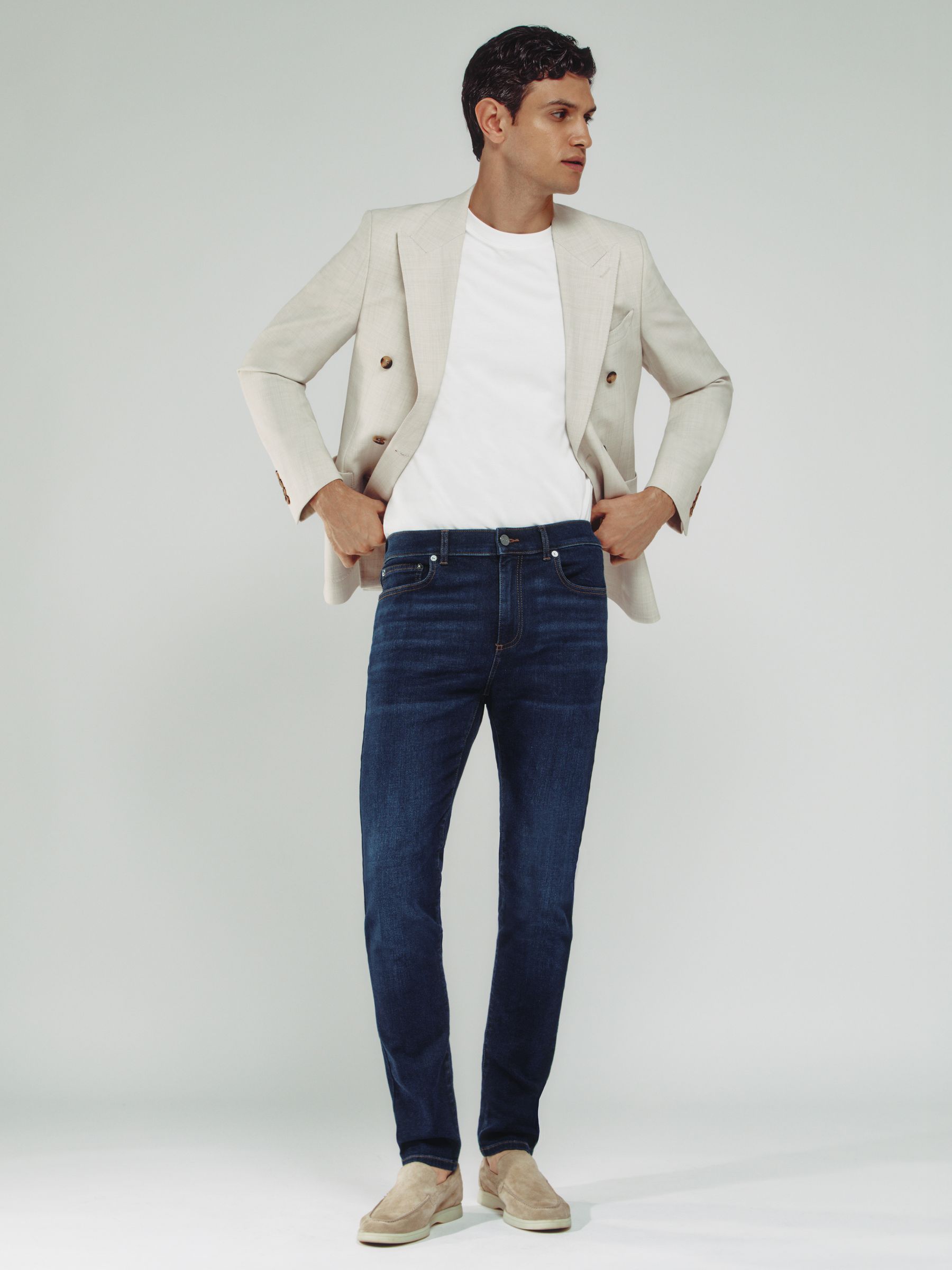 Skinny-Fit Jeans in Washed Dark Indigo