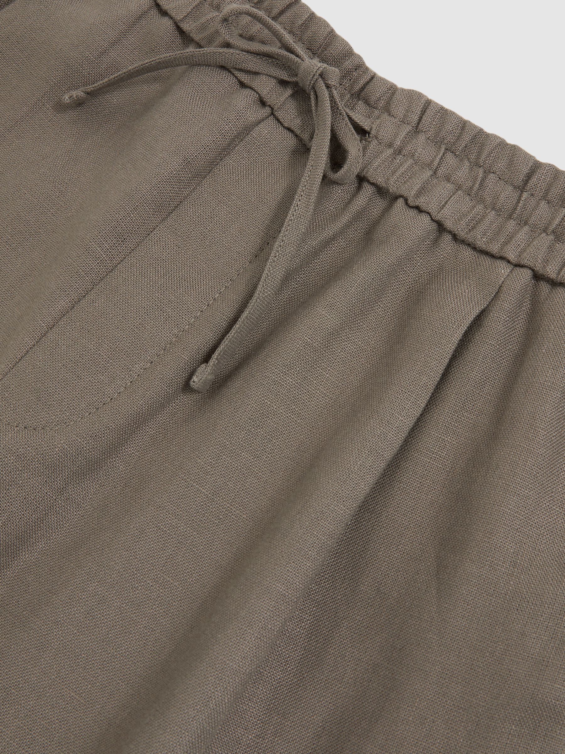 Linen Drawstring Shorts in Mushroom Brown
