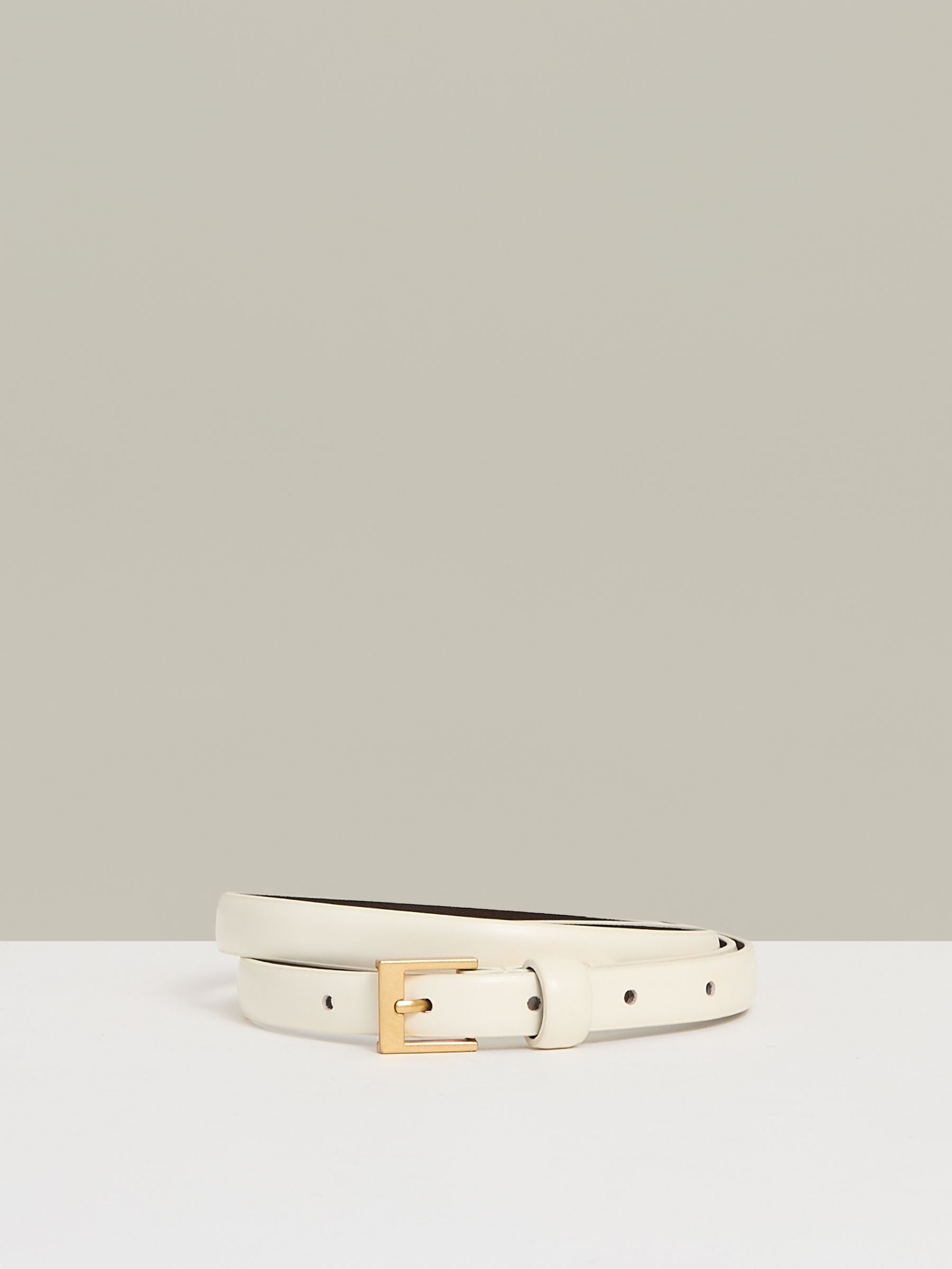 Thin Leather Belt in Black