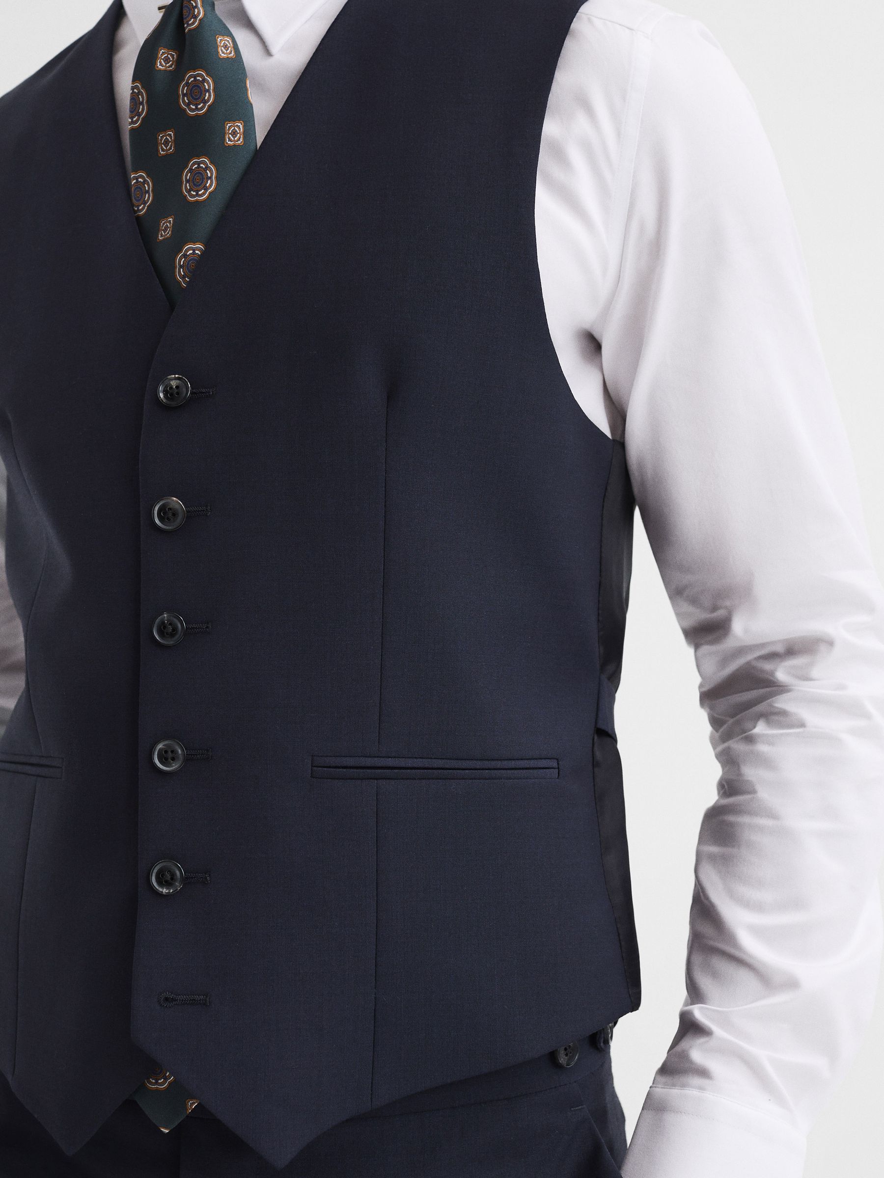 Modern Fit Travel Waistcoat in Navy