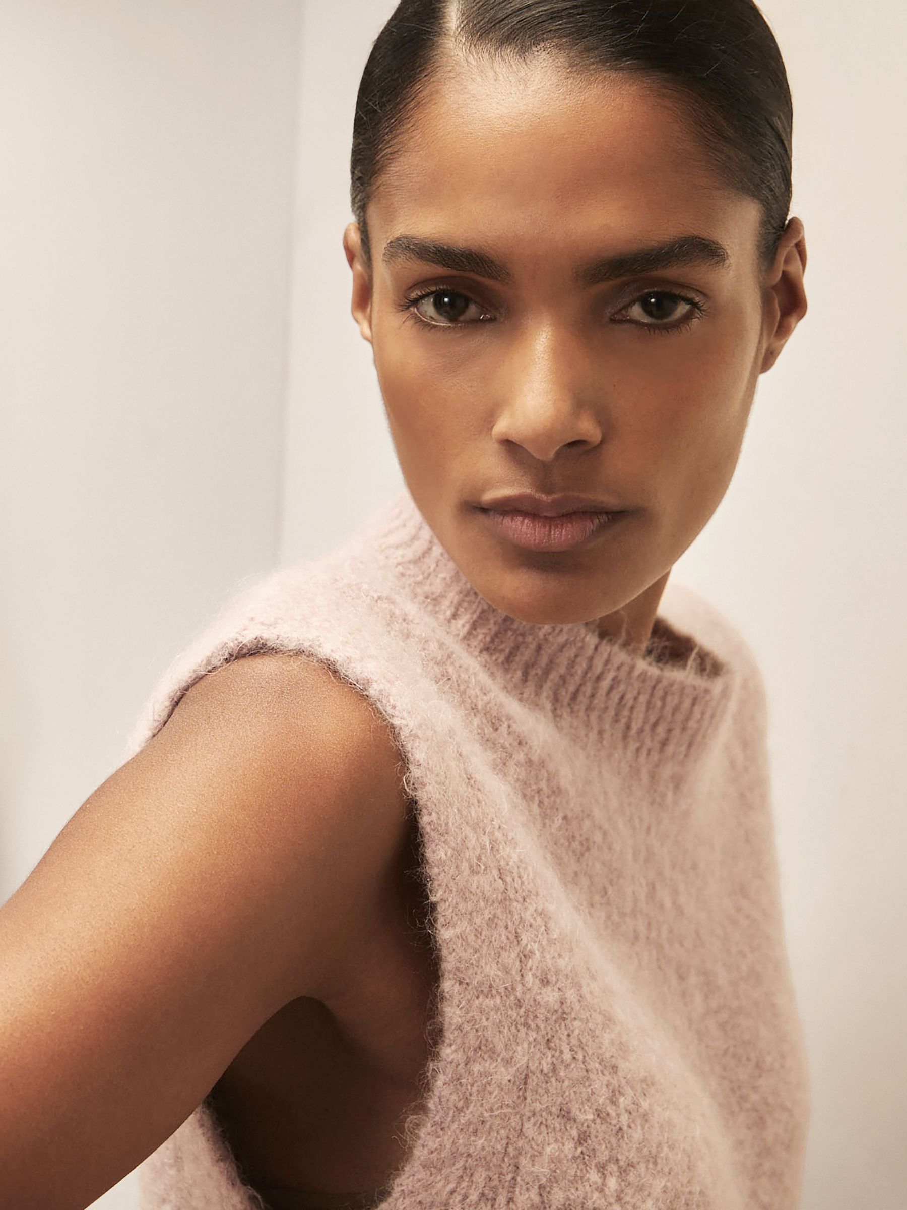 Reiss | Royal Ballet Knitted Vest in Pink