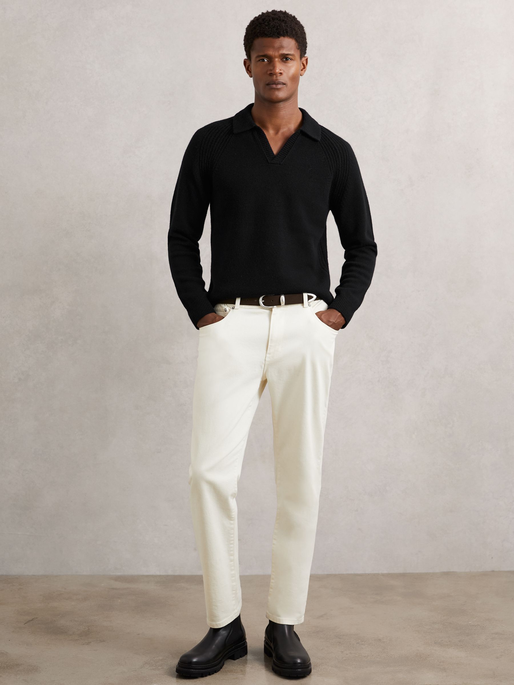 Wool-Cashmere Open-Collar Jumper in Black